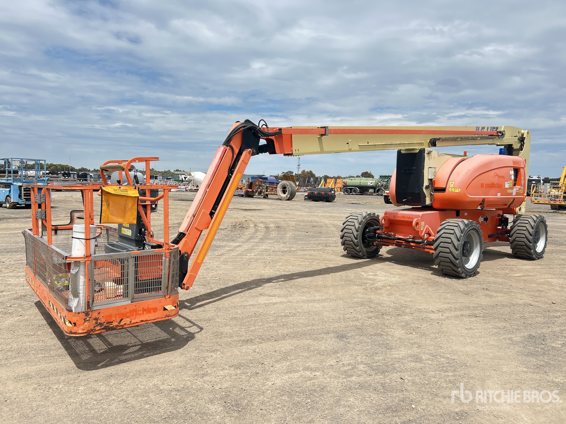 General Appearance with Zdjęcie, lewy górny róg