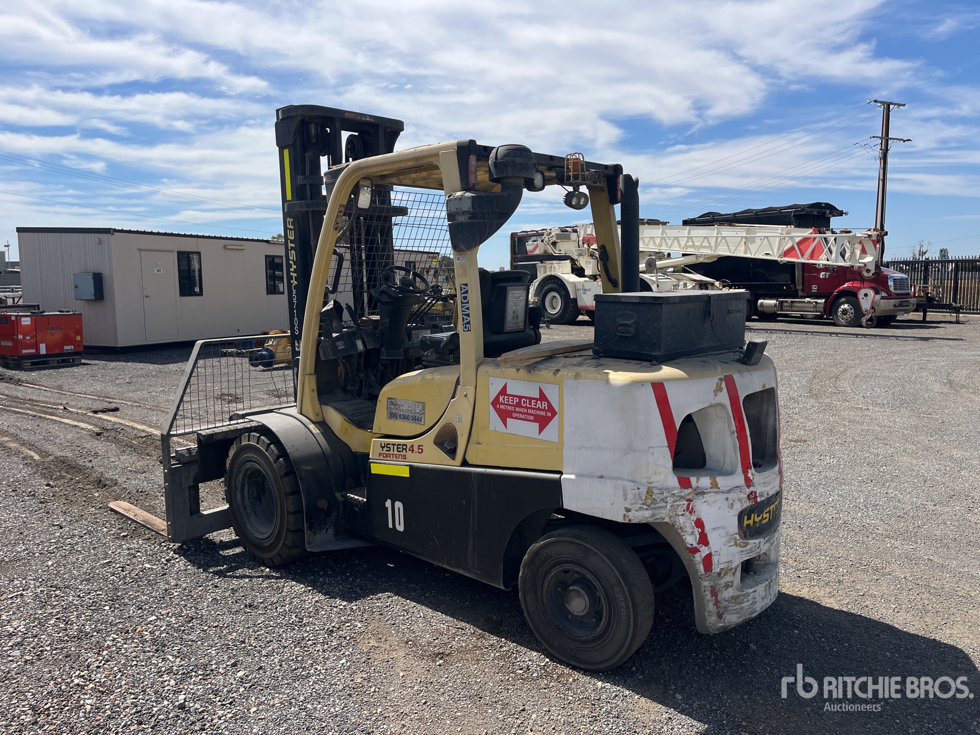 General Appearance with Picture, Left Rear Corner