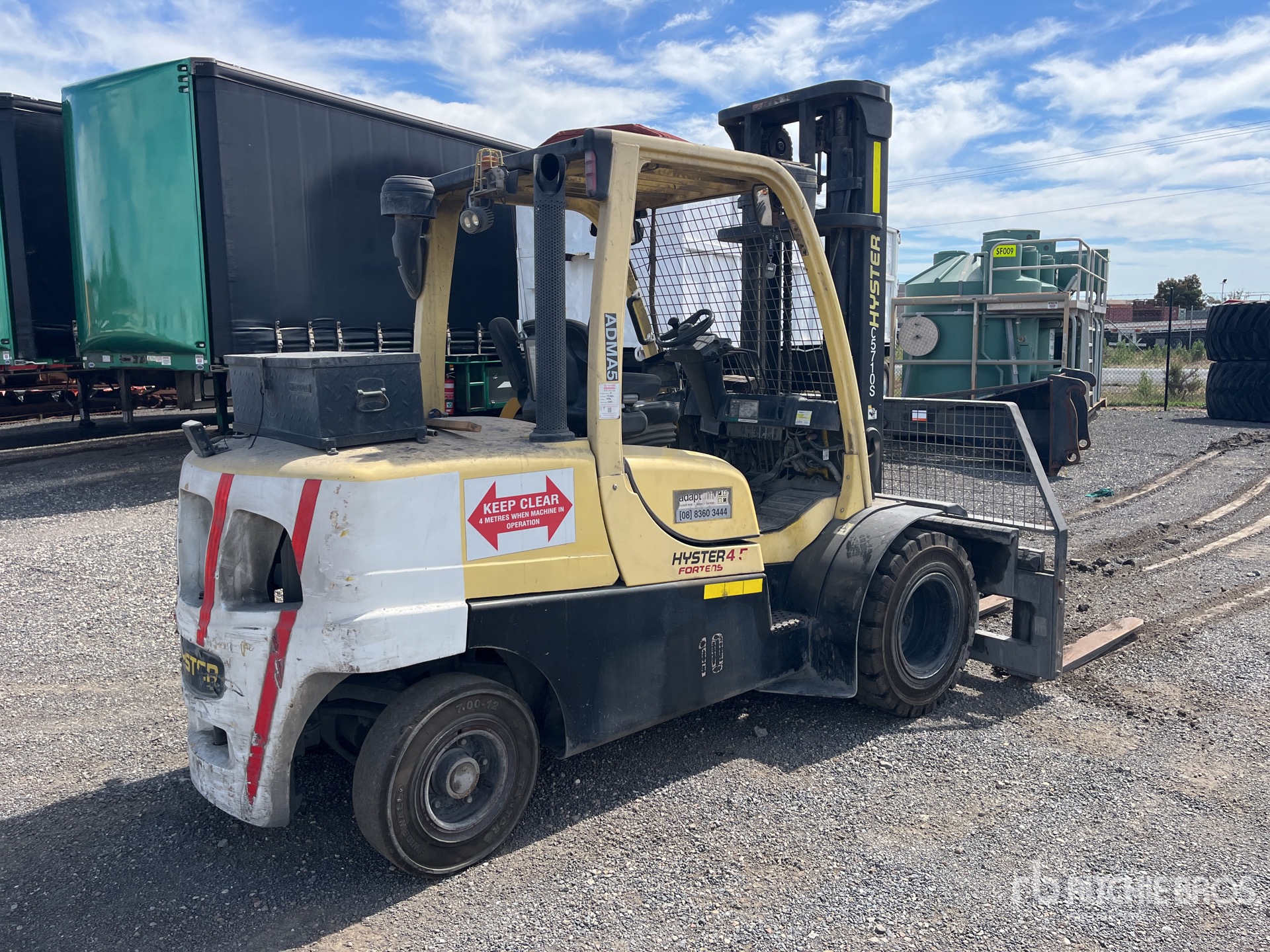 General Appearance with Picture, Right Rear Corner