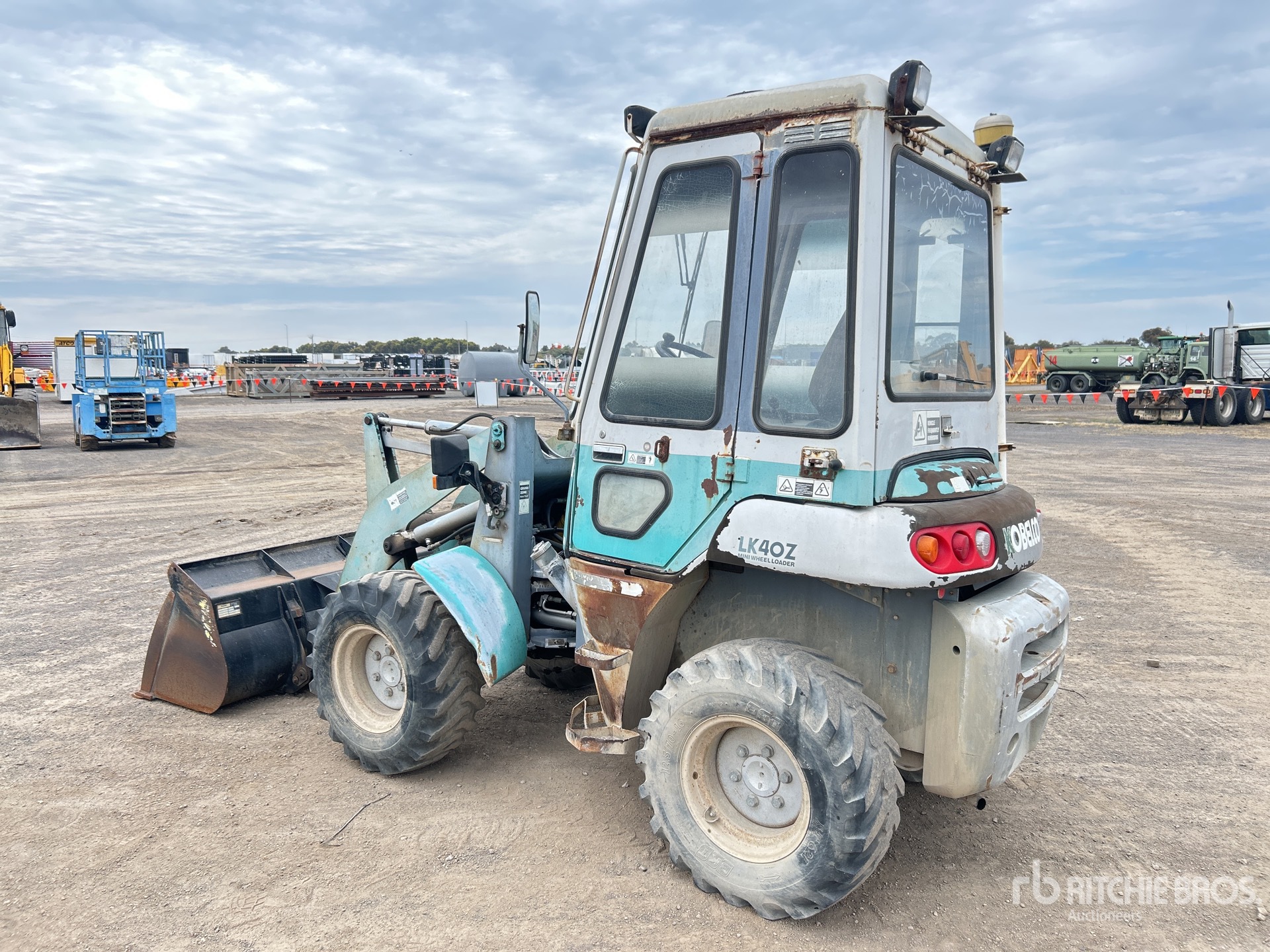 General Appearance with Picture, Left Rear Corner