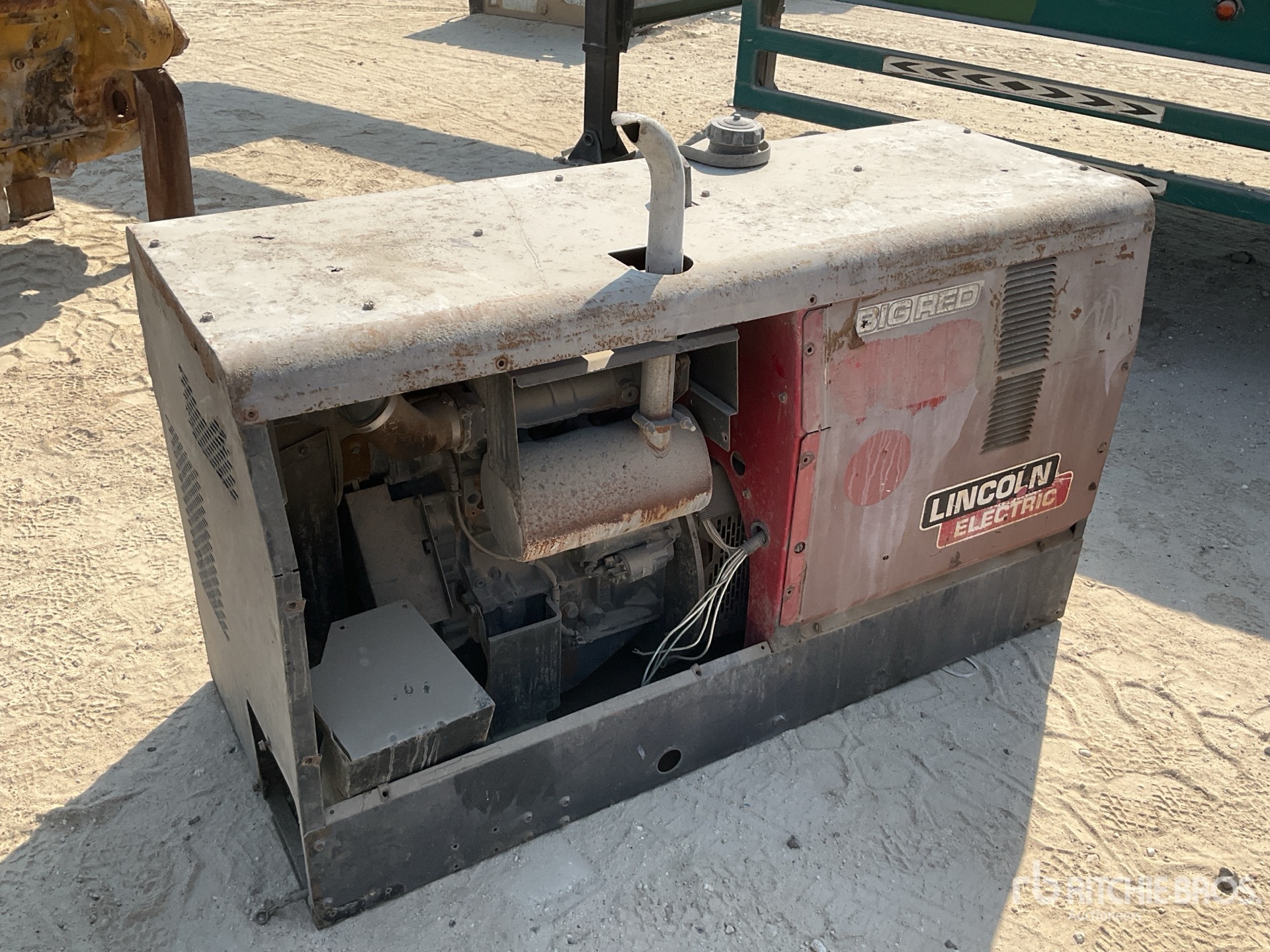 Aspect général with Image, coin arrière droit