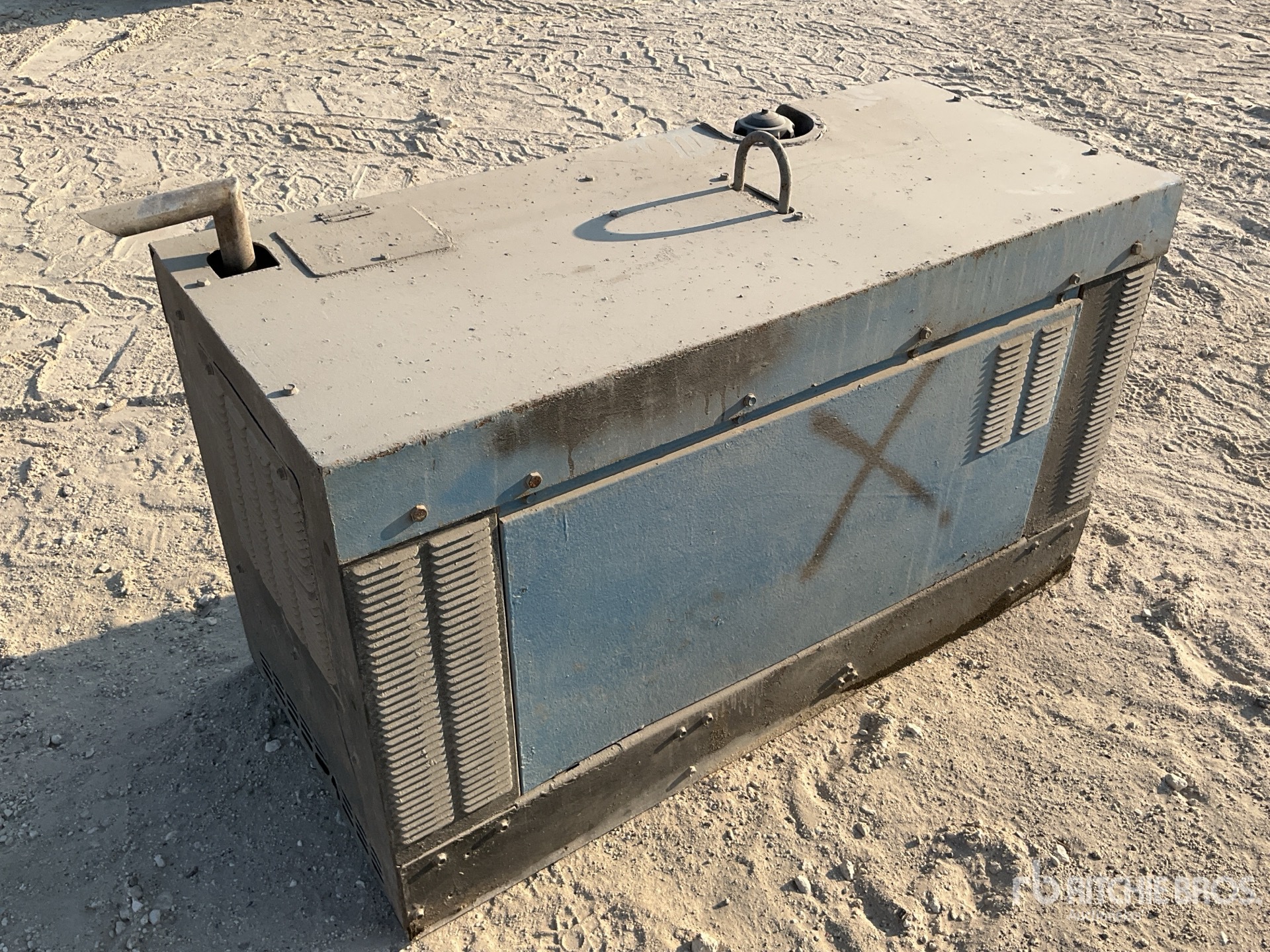 Aspect général with Image, coin arrière droit