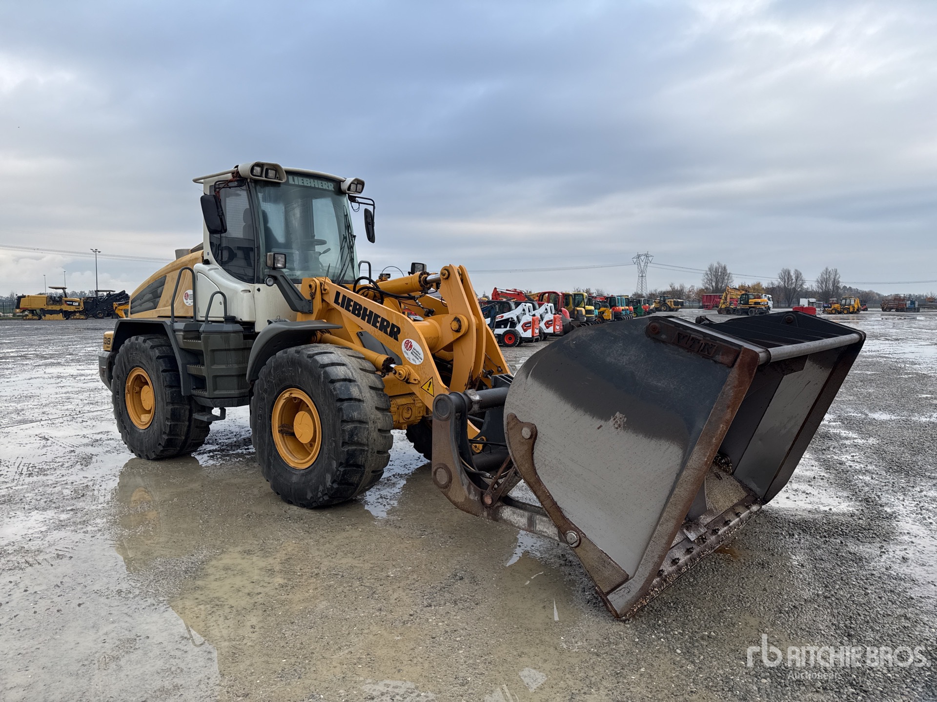 Aspect général with Image, coin avant droit