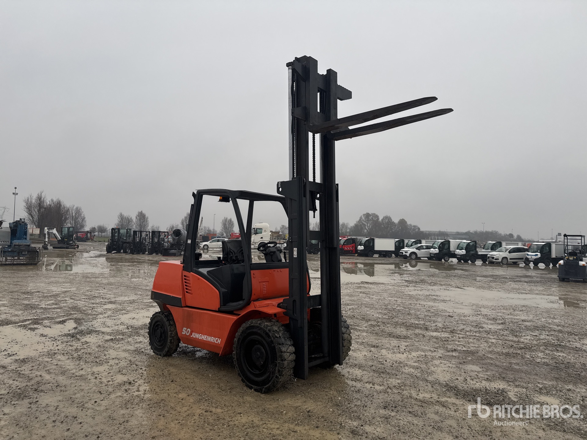 General Appearance with Picture, Right Front Corner