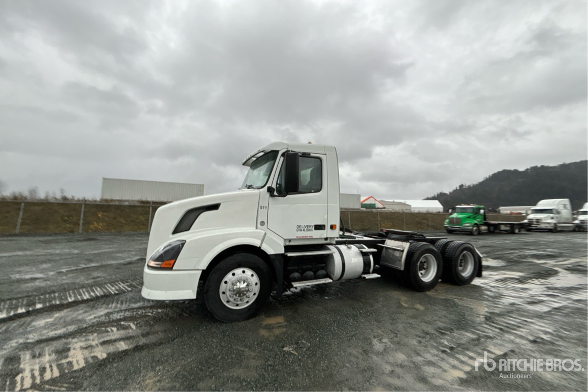 General Appearance with Picture, Left Front Corner