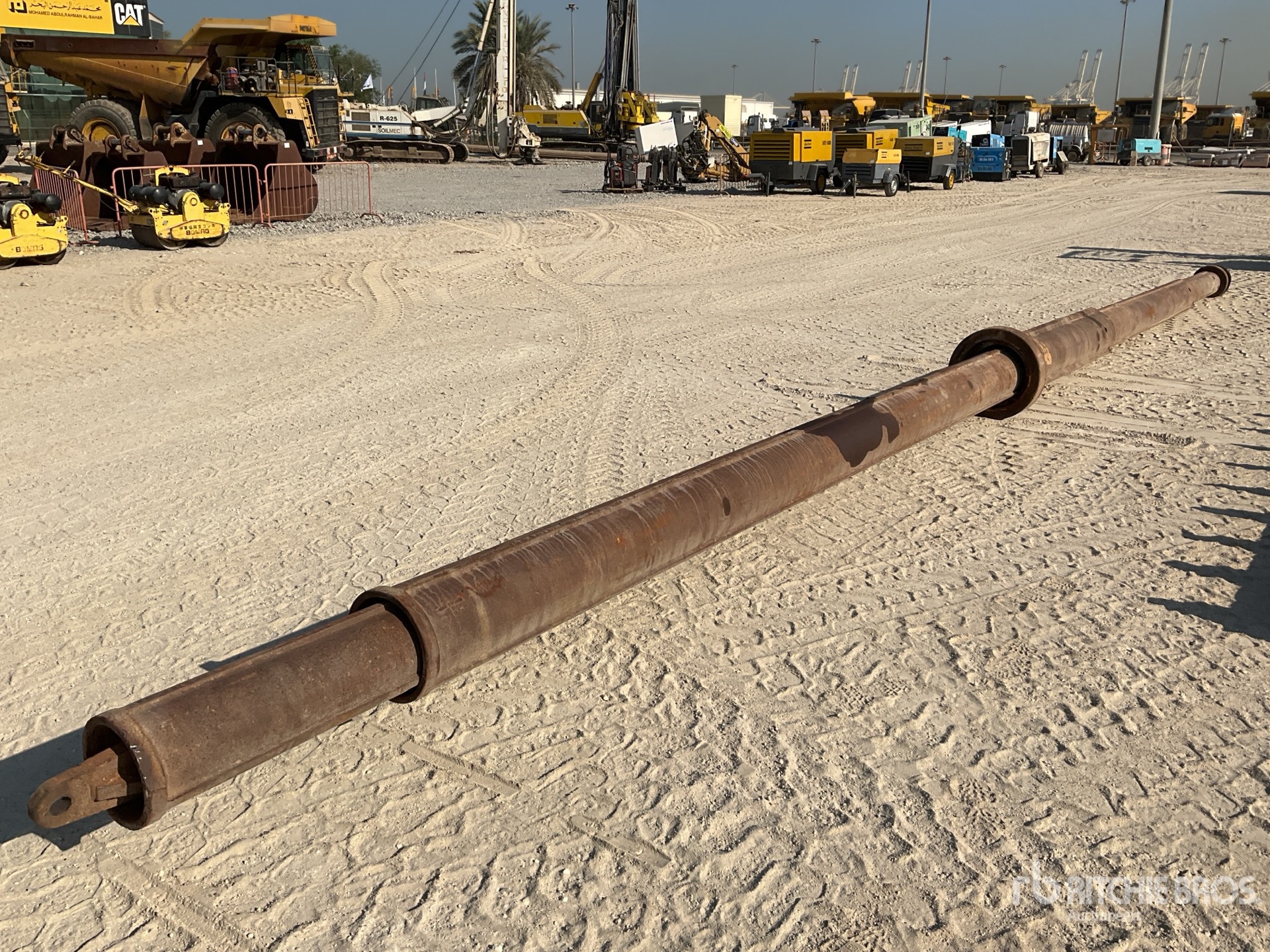 General Appearance with Bild, Ecke hinten links