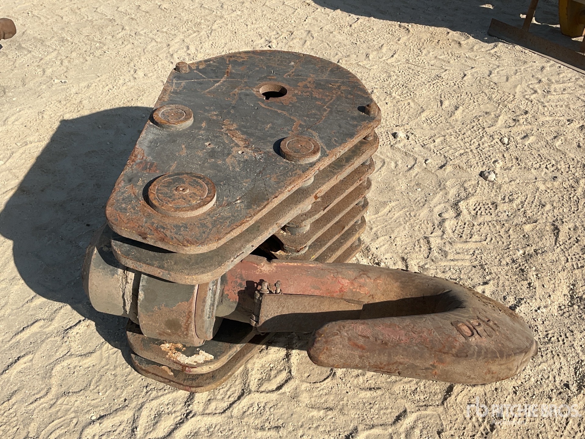 General Appearance with Bild, Ecke vorne rechts