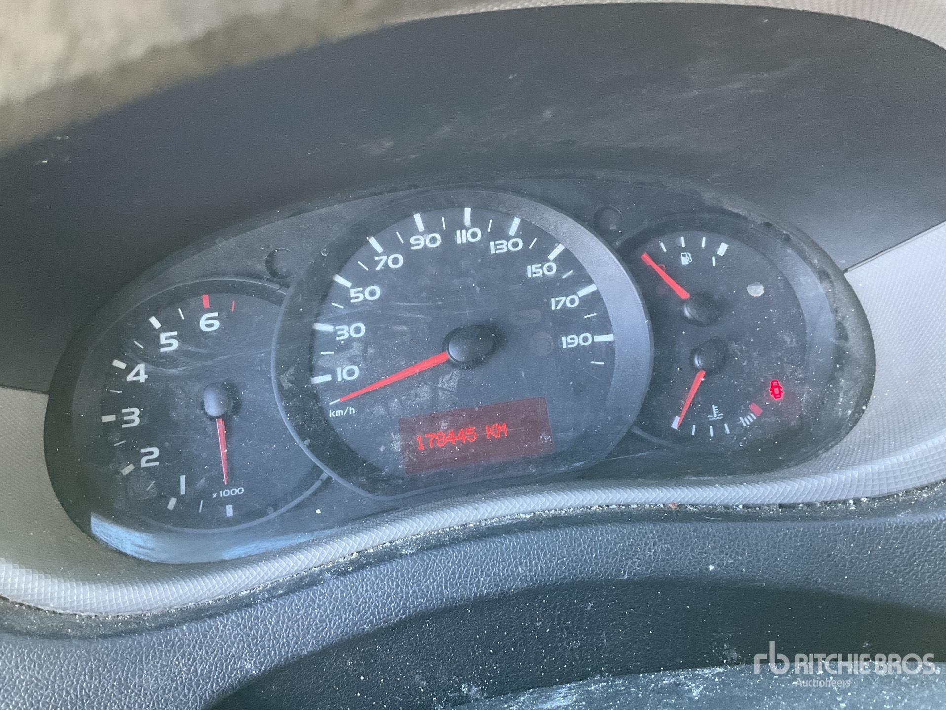 General Appearance with Hour Meter / Odometer