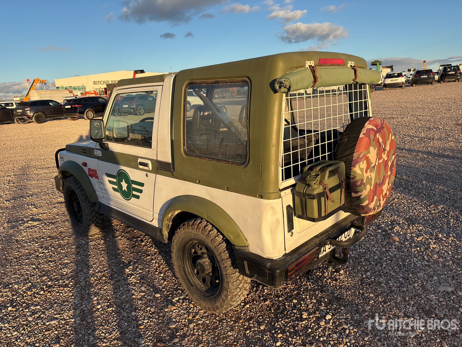 General Appearance with Picture, Right Front Corner