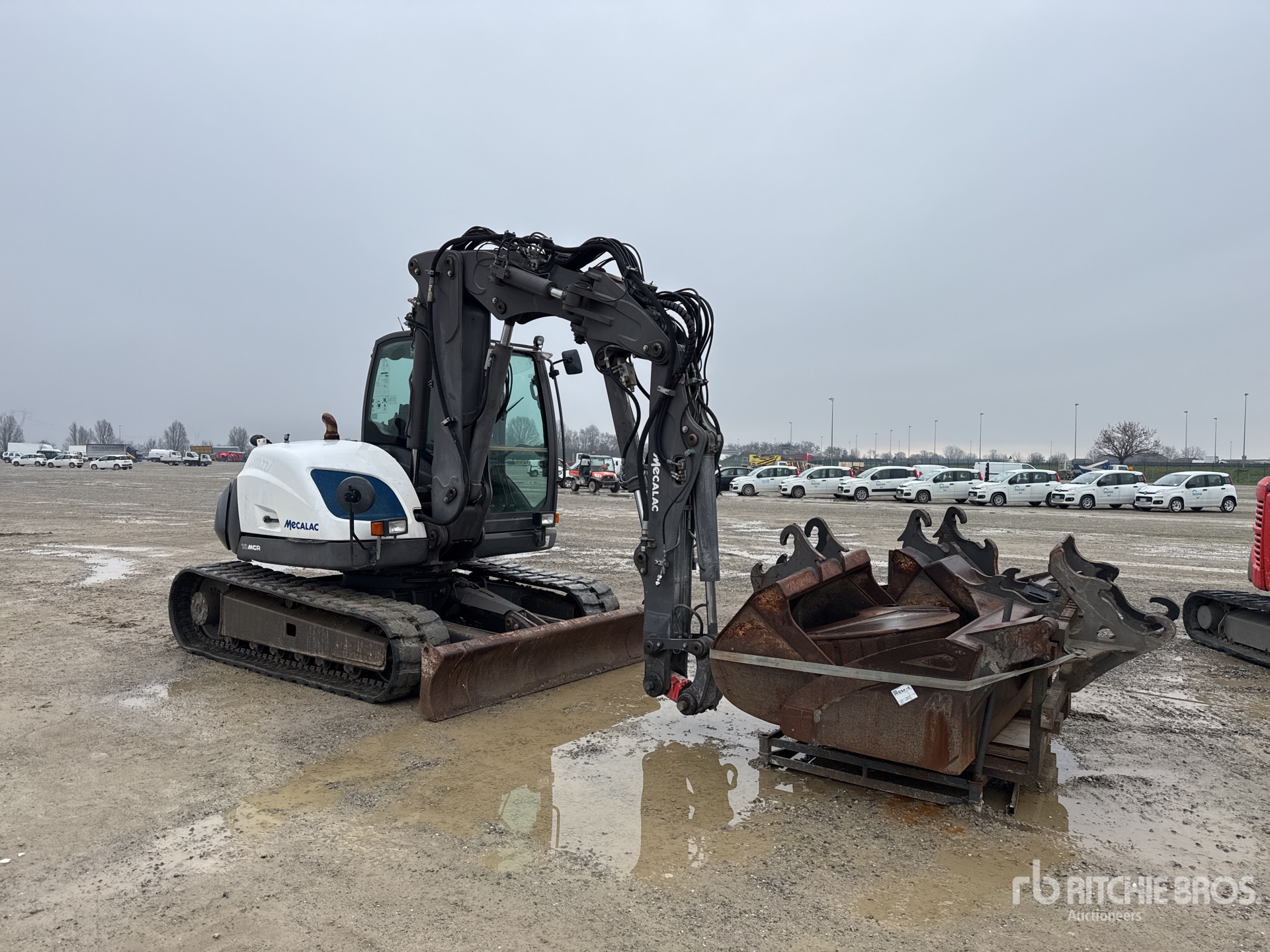 General Appearance with Picture, Right Front Corner