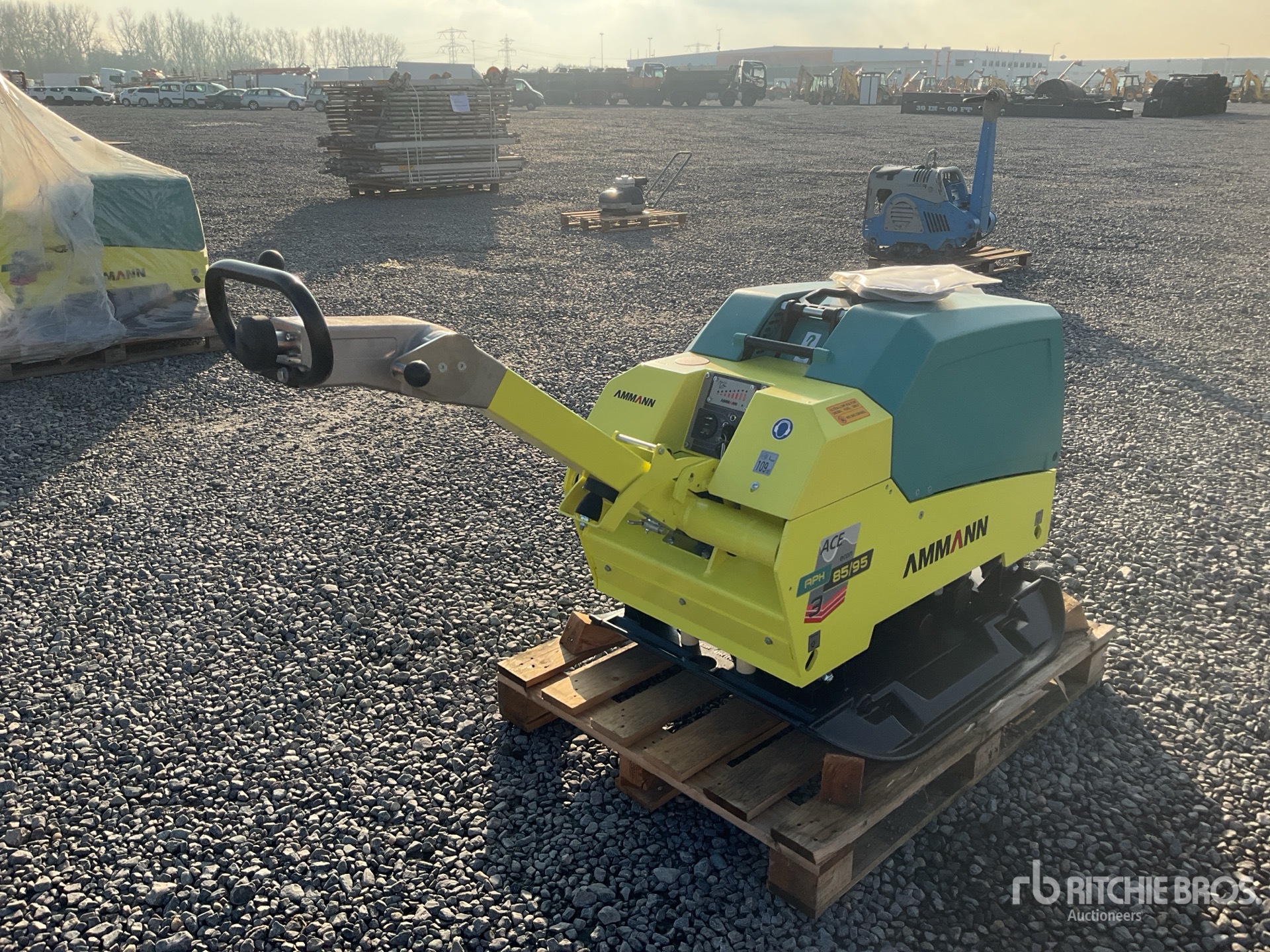 General Appearance with Imagen: esquina trasera derecha