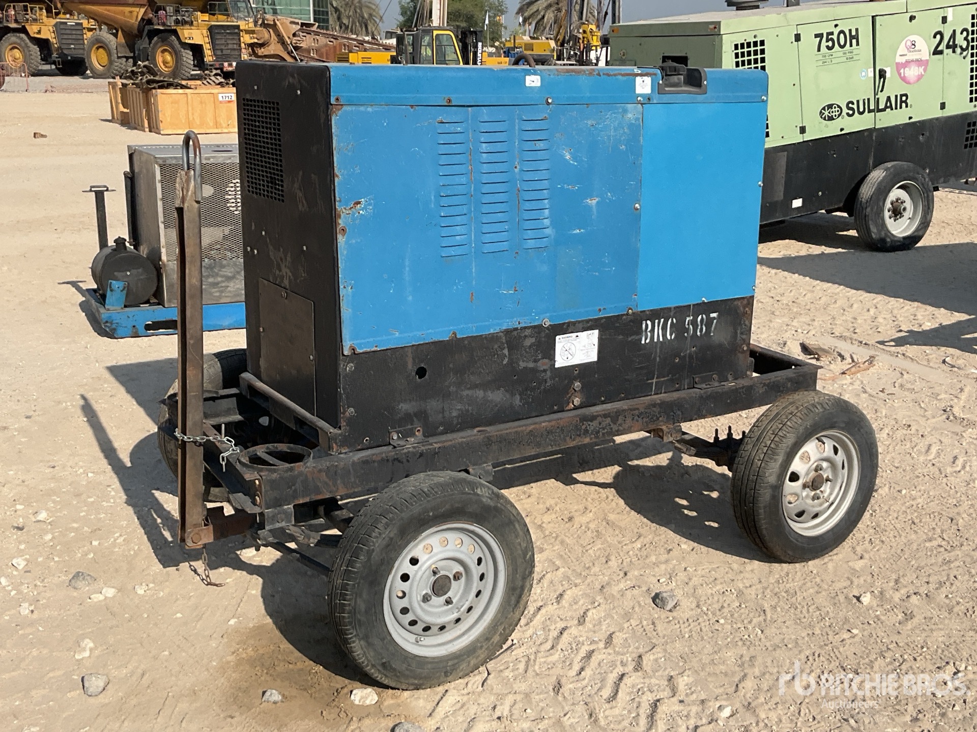 Aspect général with Image, coin avant gauche