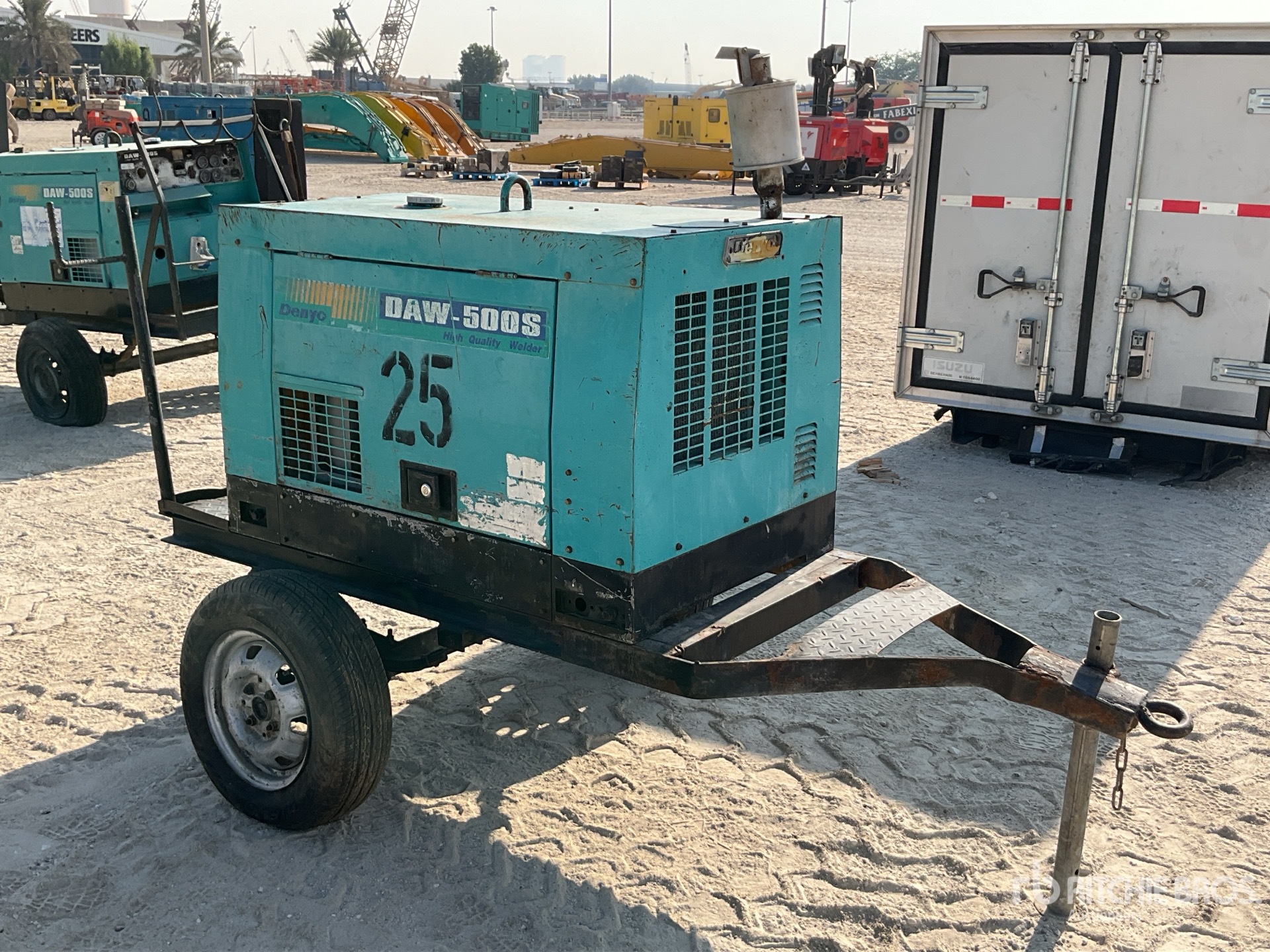 Aspect général with Image, coin avant droit