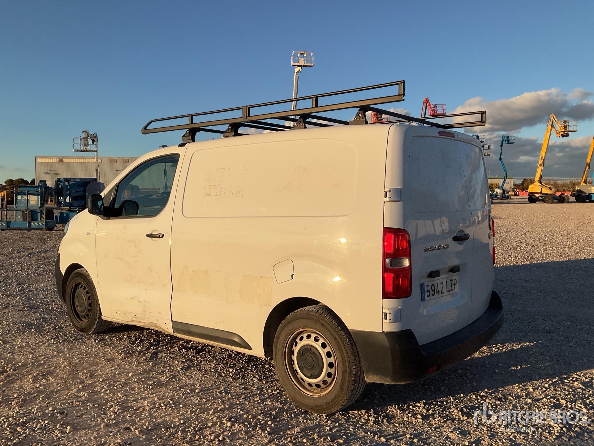 Aspect général with Image, coin arrière gauche