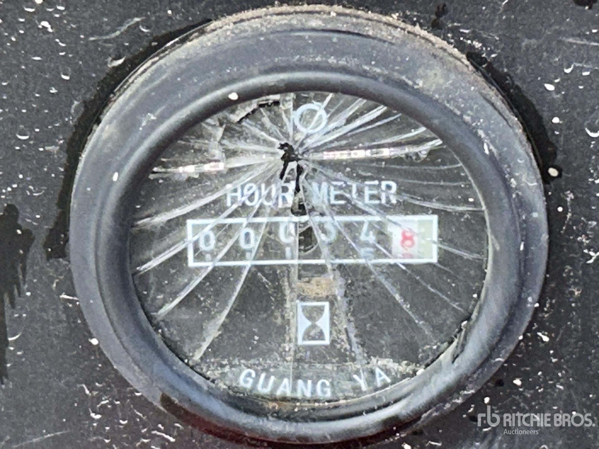 General Appearance with Hour Meter / Odometer