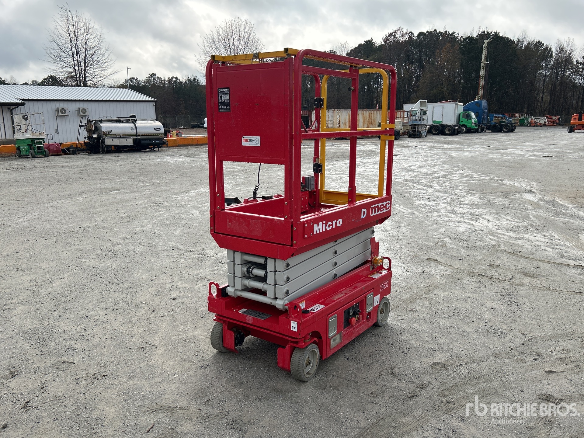 General Appearance with Imagen: esquina trasera derecha