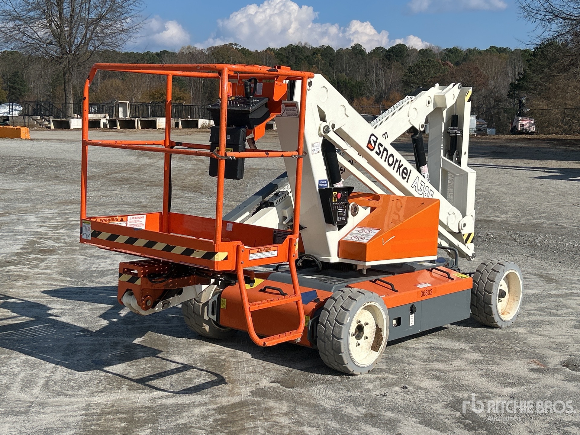 General Appearance with Imagen: esquina delantera izquierda