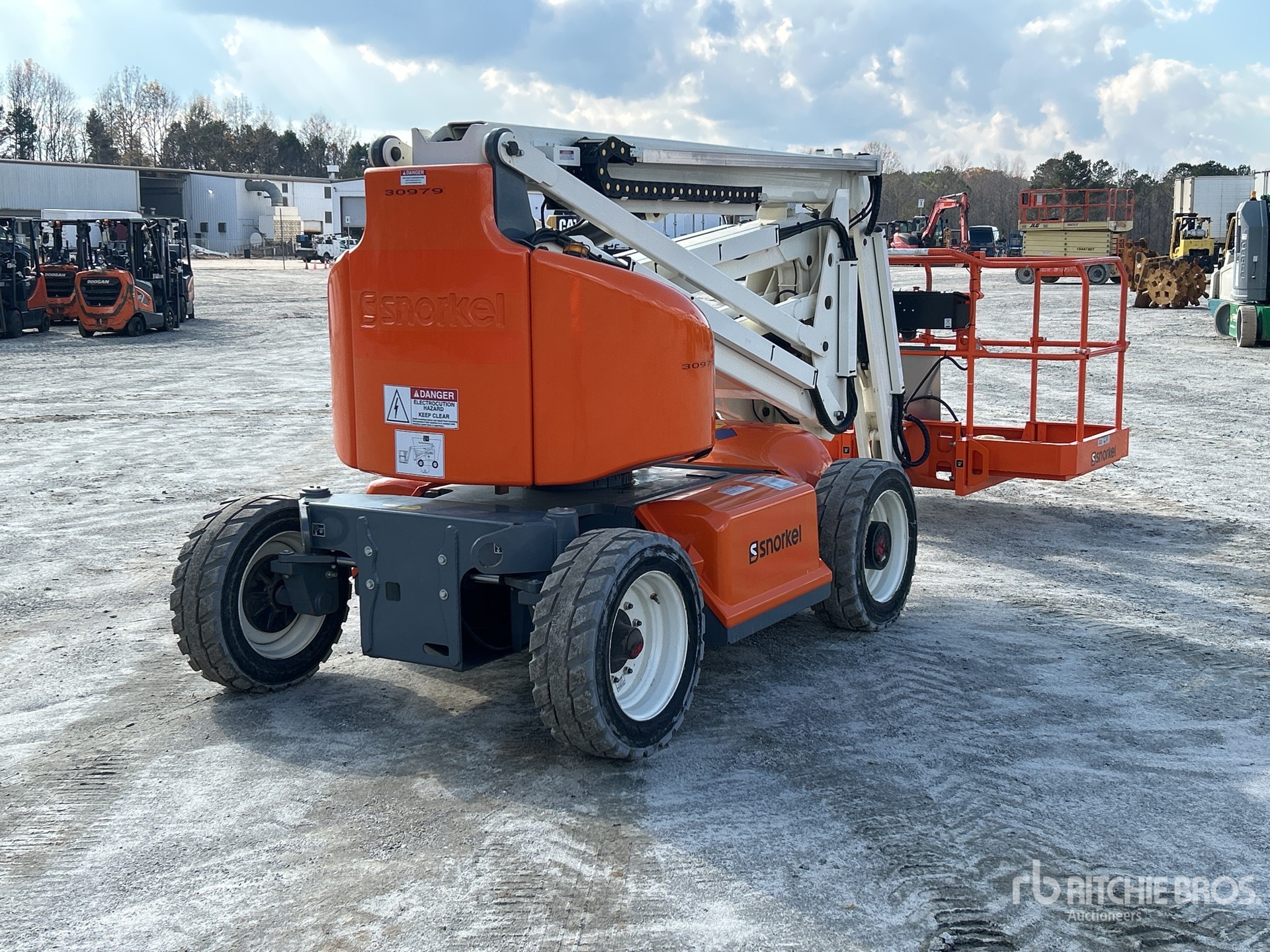 General Appearance with Imagen: esquina trasera derecha