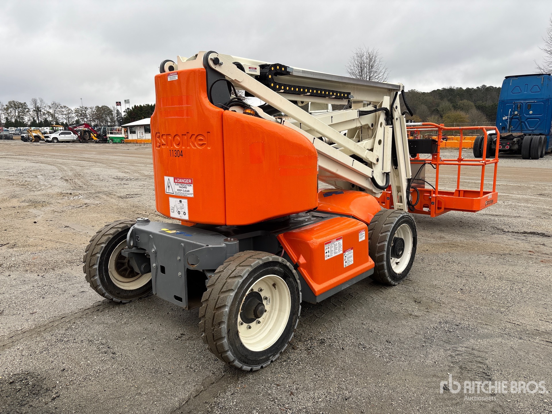 General Appearance with Bild, Ecke hinten rechts