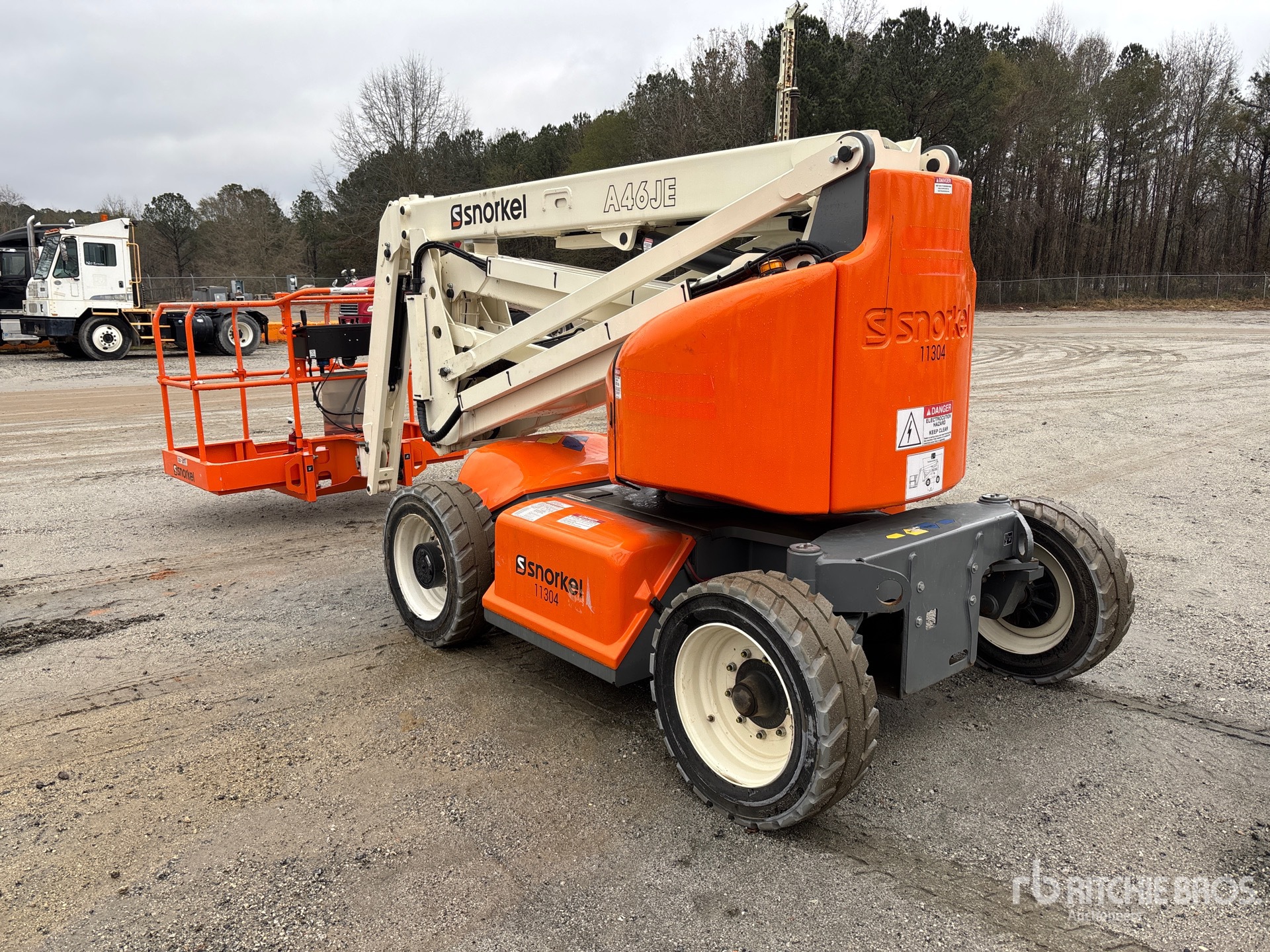 General Appearance with Bild, Ecke hinten links