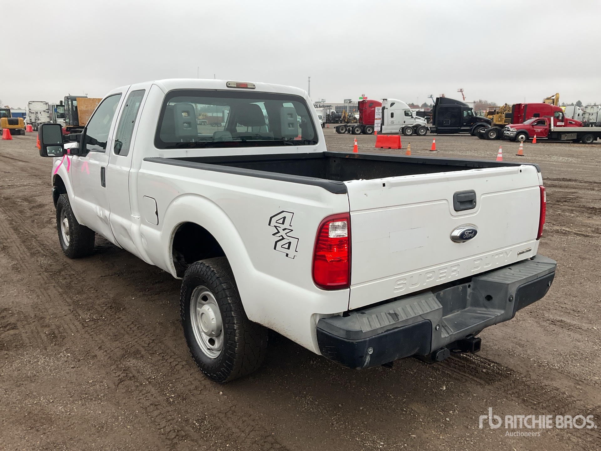 Aspect général with Image, coin arrière gauche