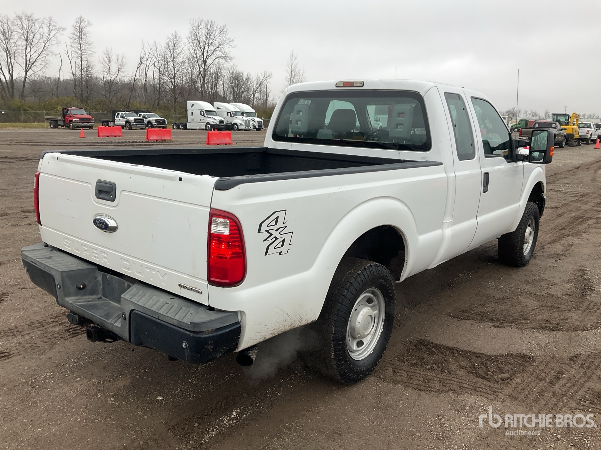 Aspect général with Image, coin arrière droit