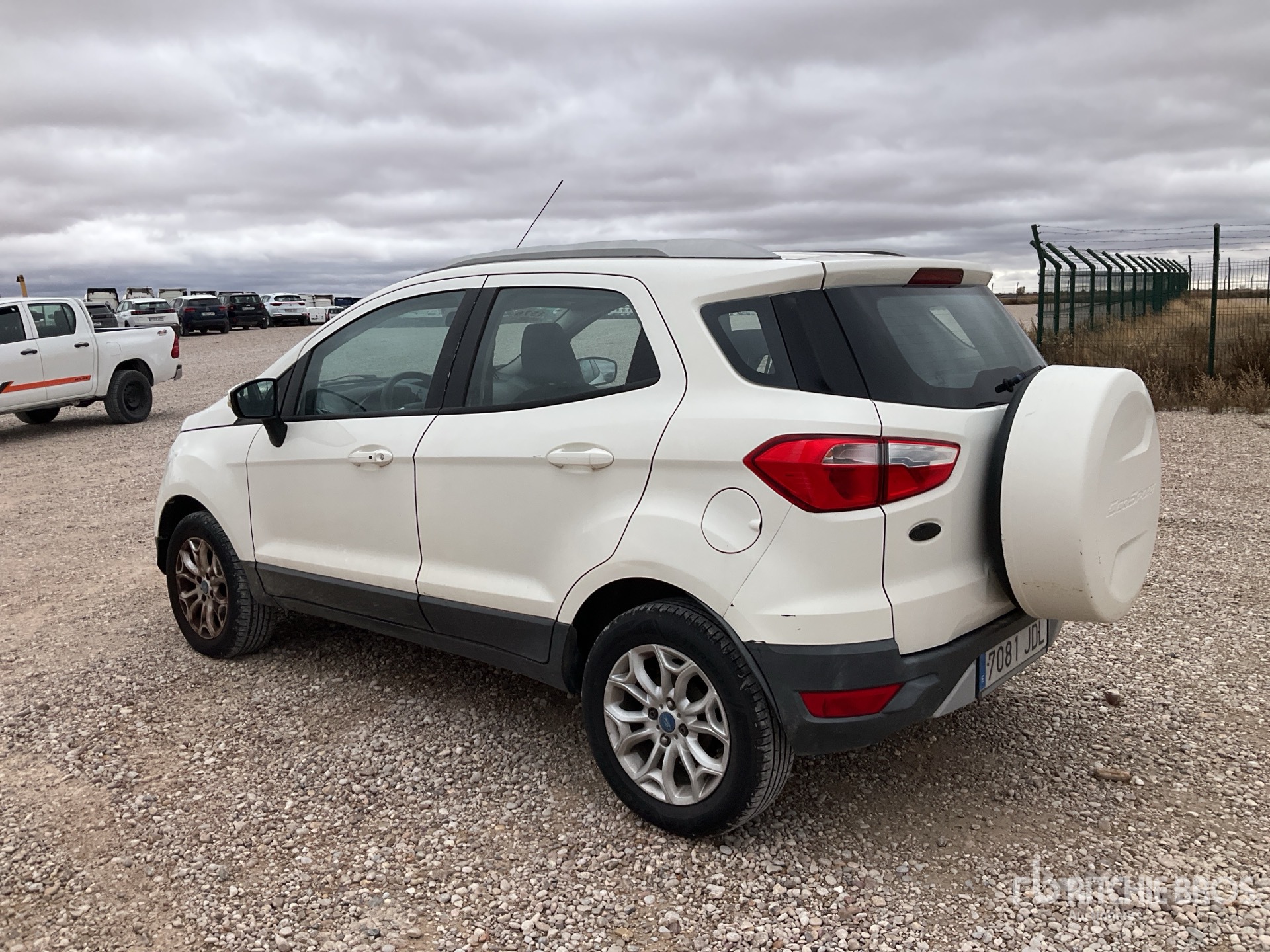 General Appearance with Imagen: esquina trasera izquierda