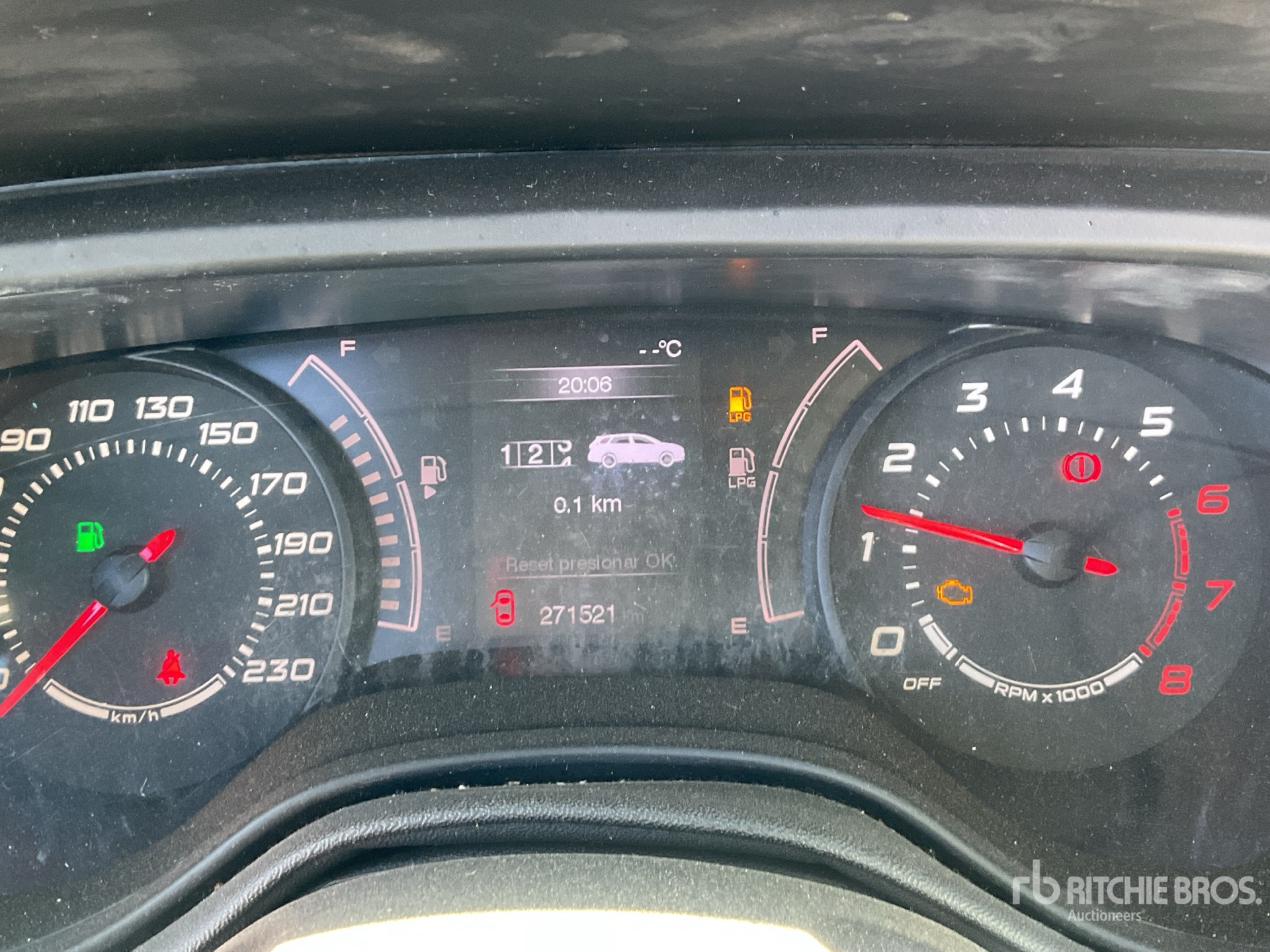 General Appearance with Hour Meter / Odometer