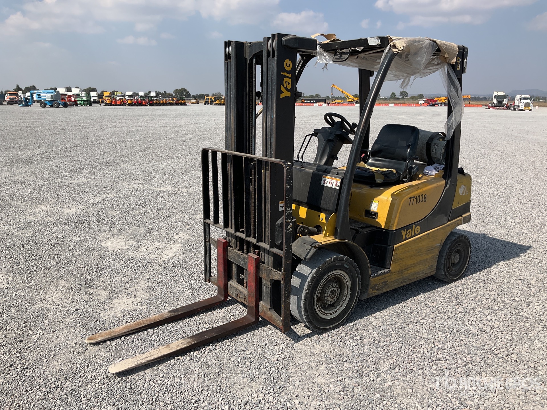 General Appearance with Picture, Left Front Corner