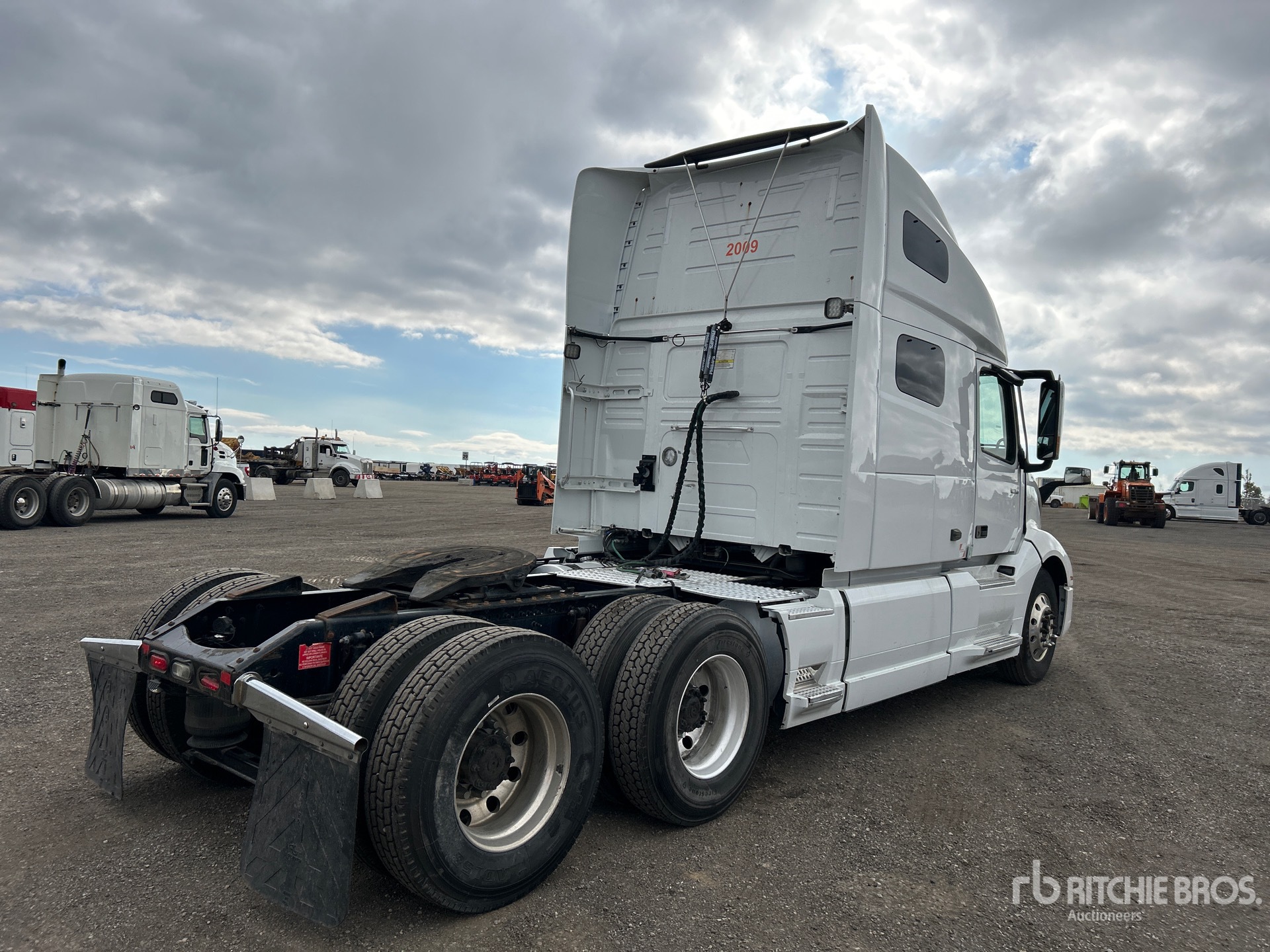 General Appearance with Picture, Right Rear Corner