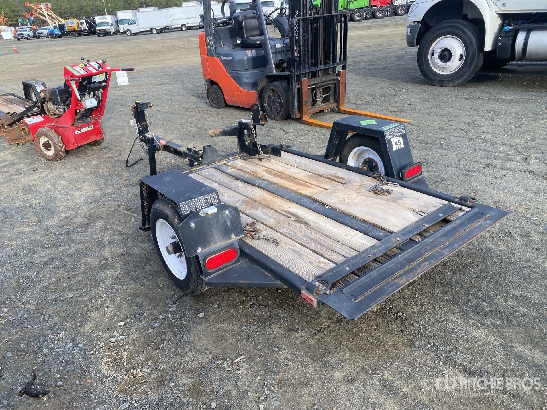 General Appearance with Imagen: esquina trasera izquierda