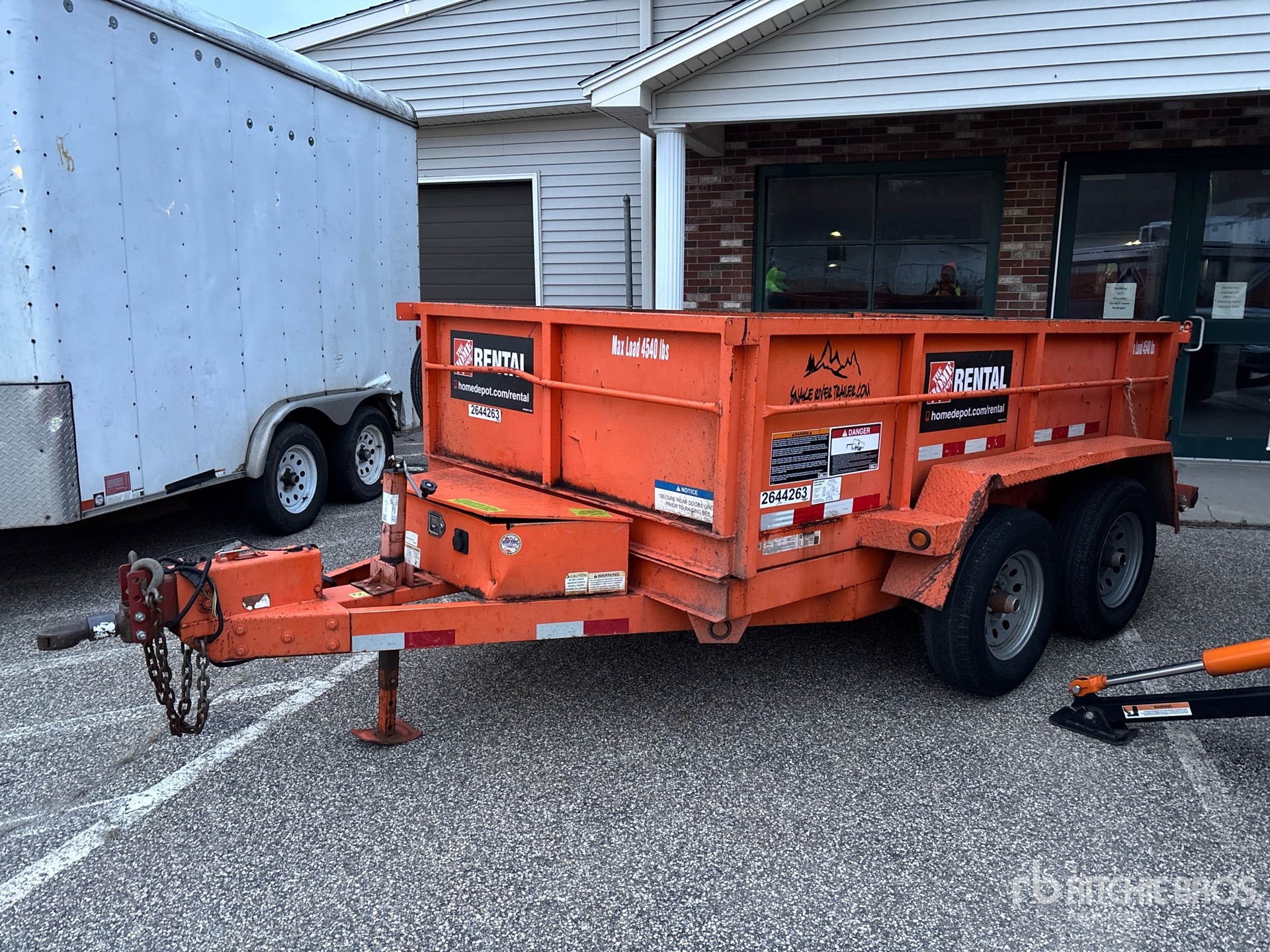 General Appearance with Featured Photo