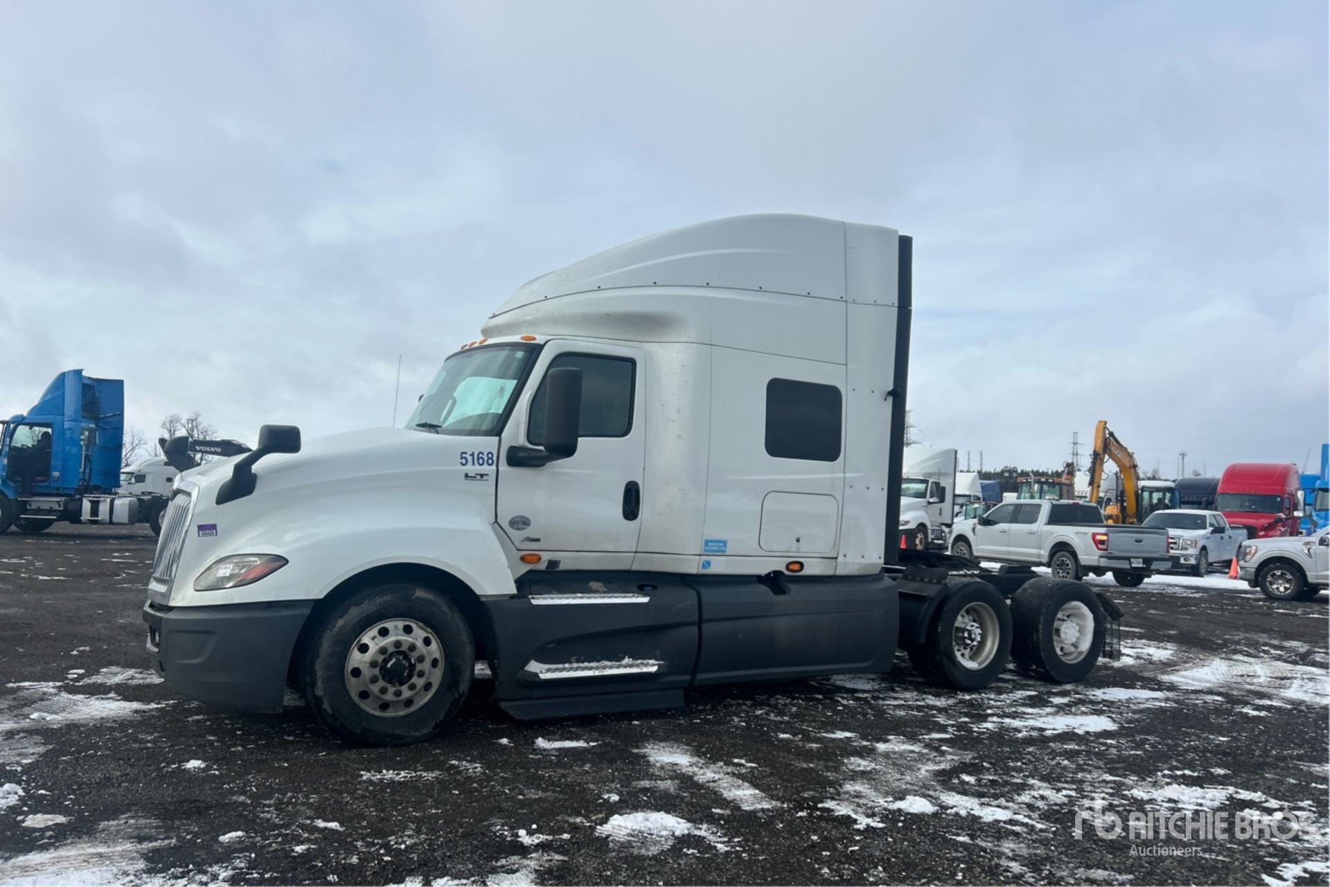 General Appearance with Picture, Left Front Corner