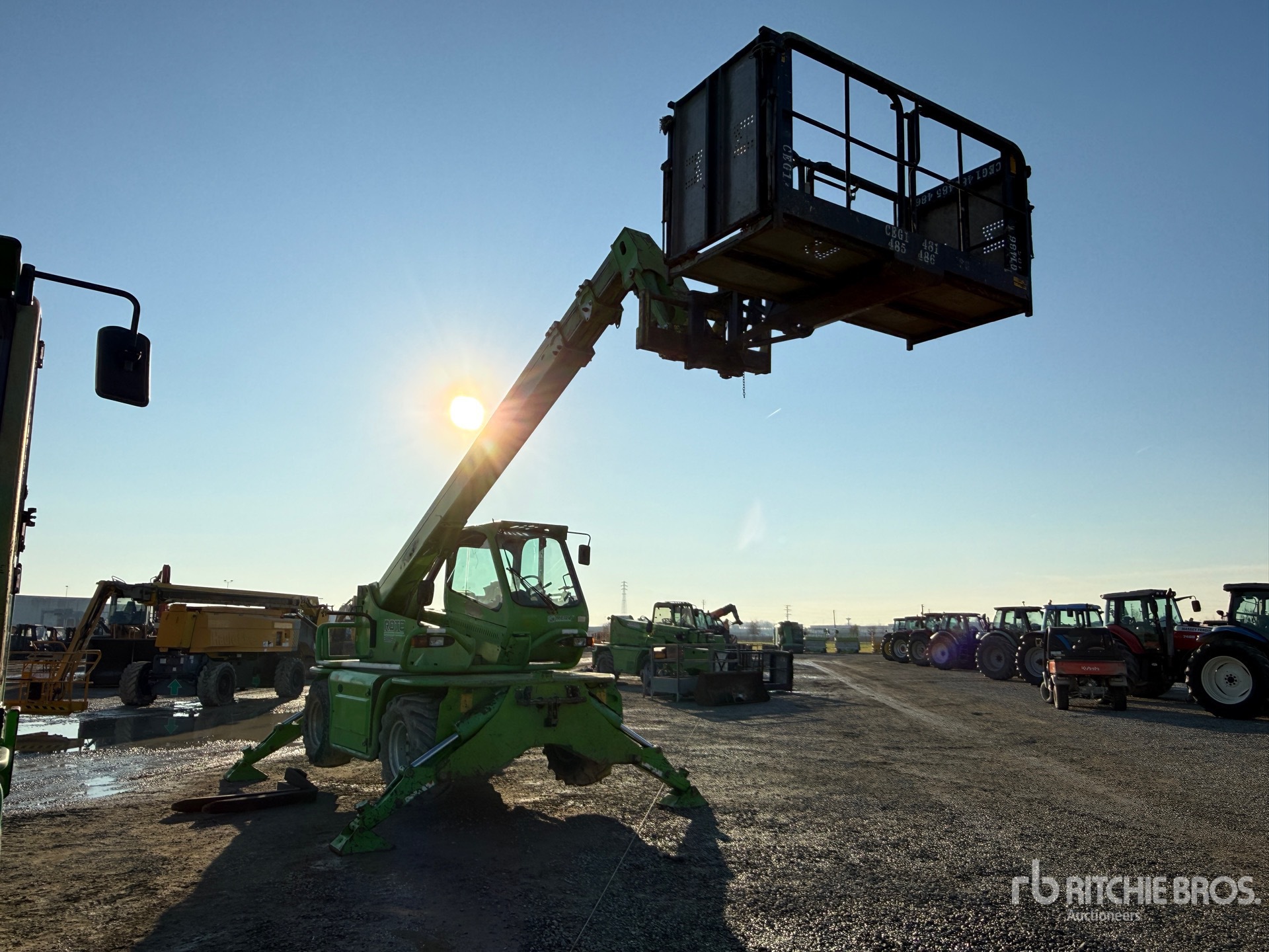 General Appearance with Picture, Right Front Corner