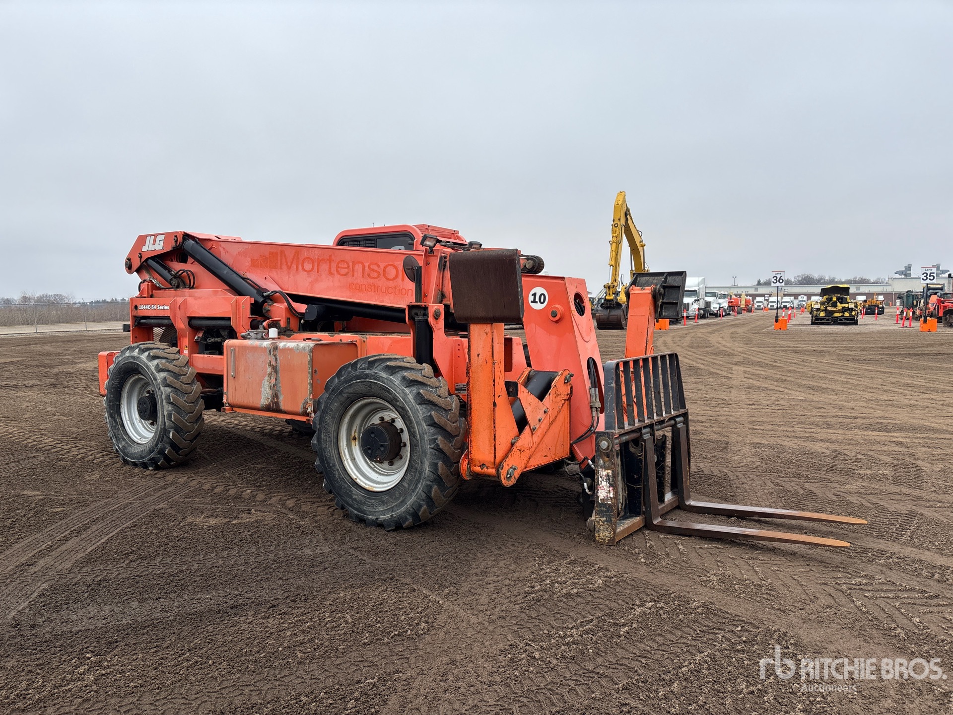 General Appearance with Picture, Right Front Corner