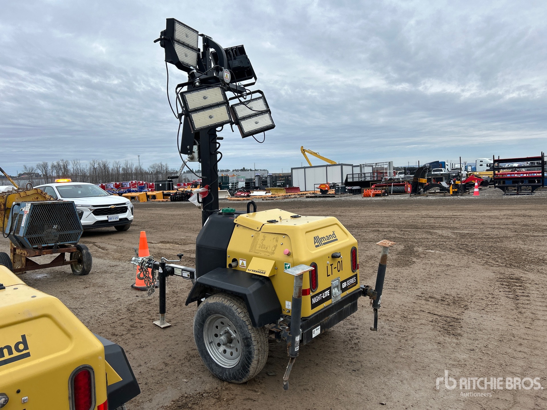 General Appearance with Picture, Left Rear Corner