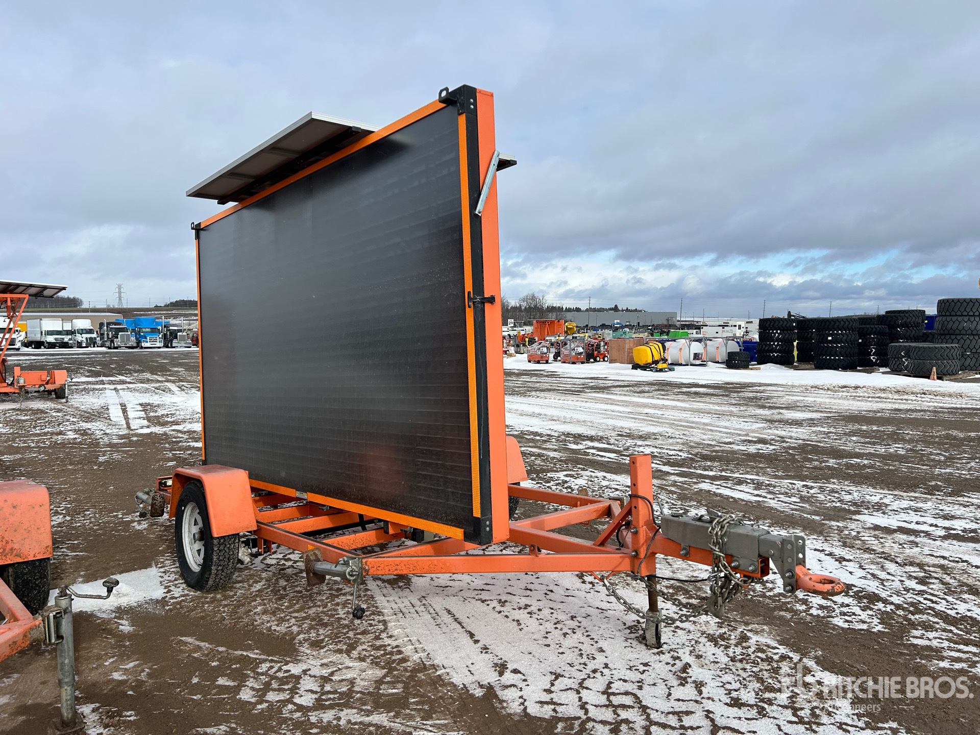 General Appearance with Picture, Right Front Corner