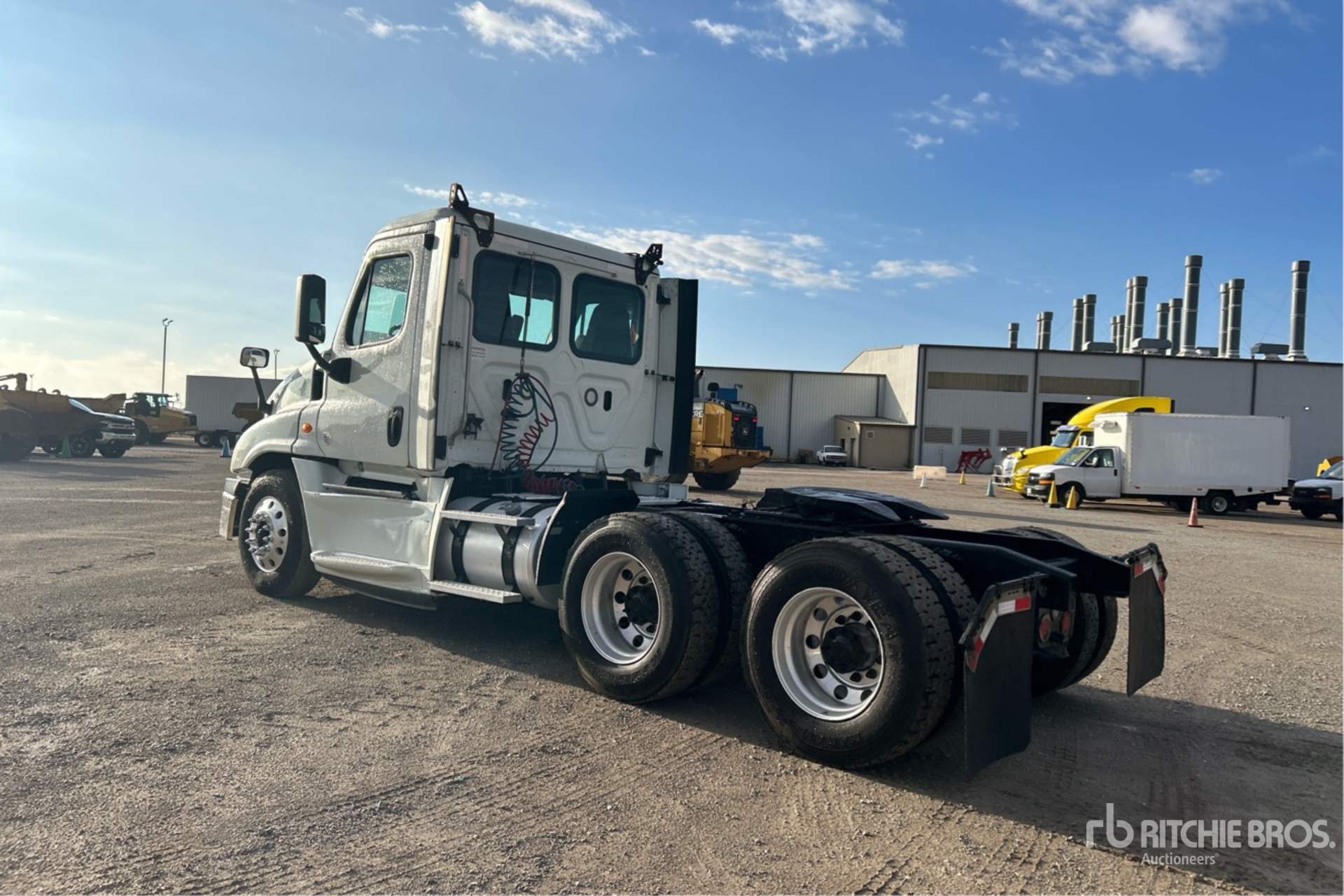 General Appearance with Imagen: esquina trasera izquierda