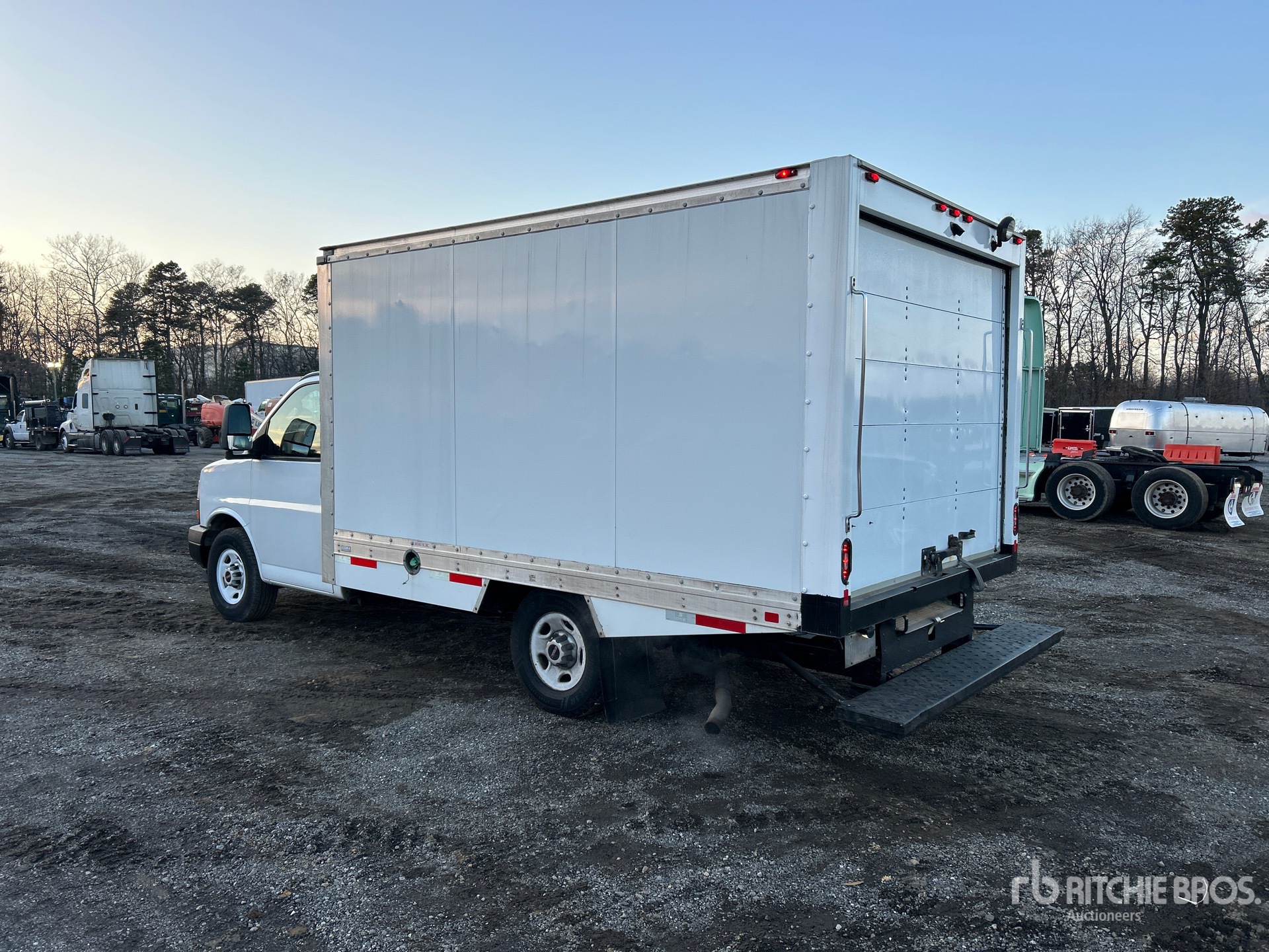 General Appearance with Picture, Left Rear Corner