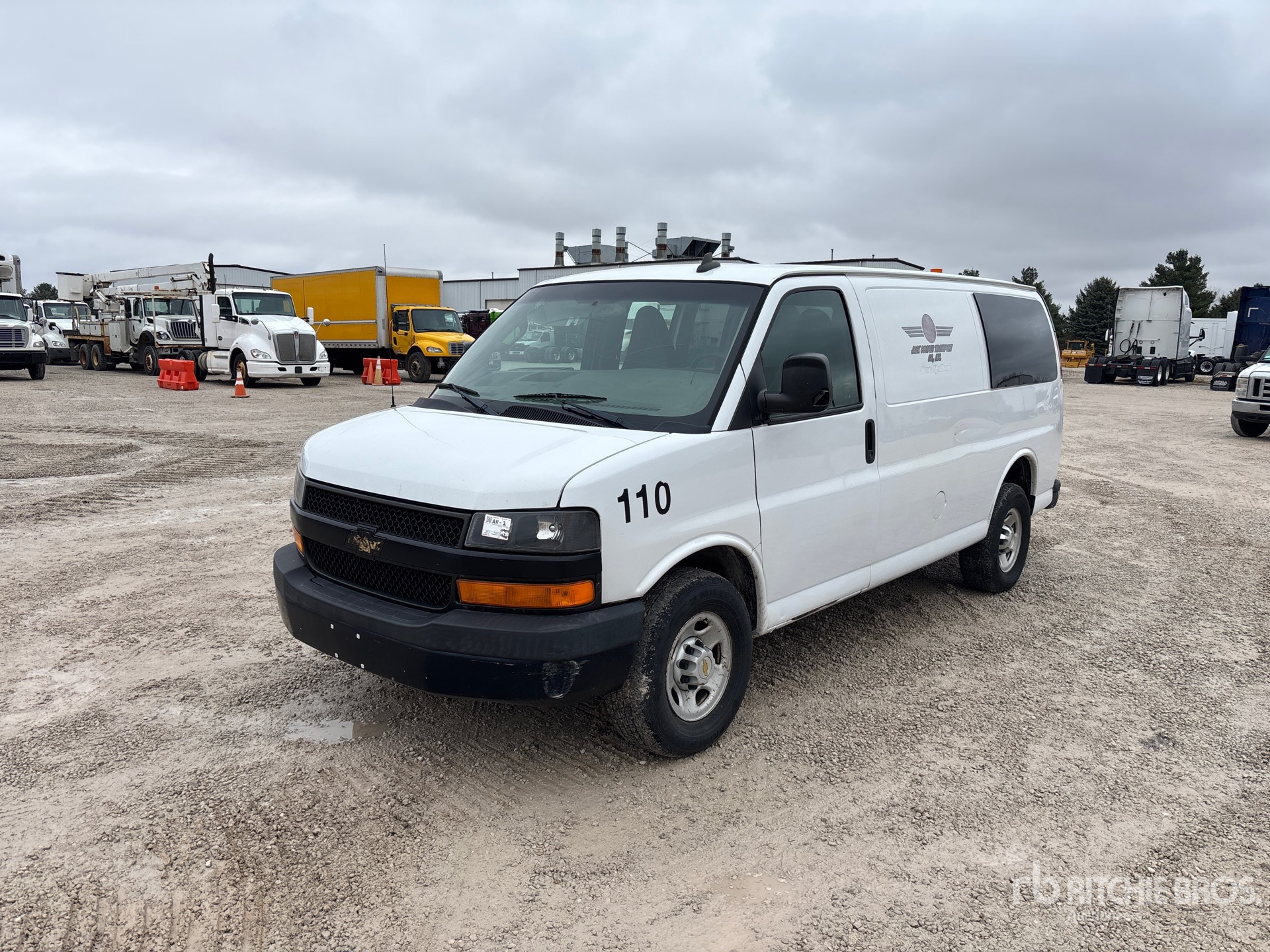 General Appearance with Picture, Left Front Corner