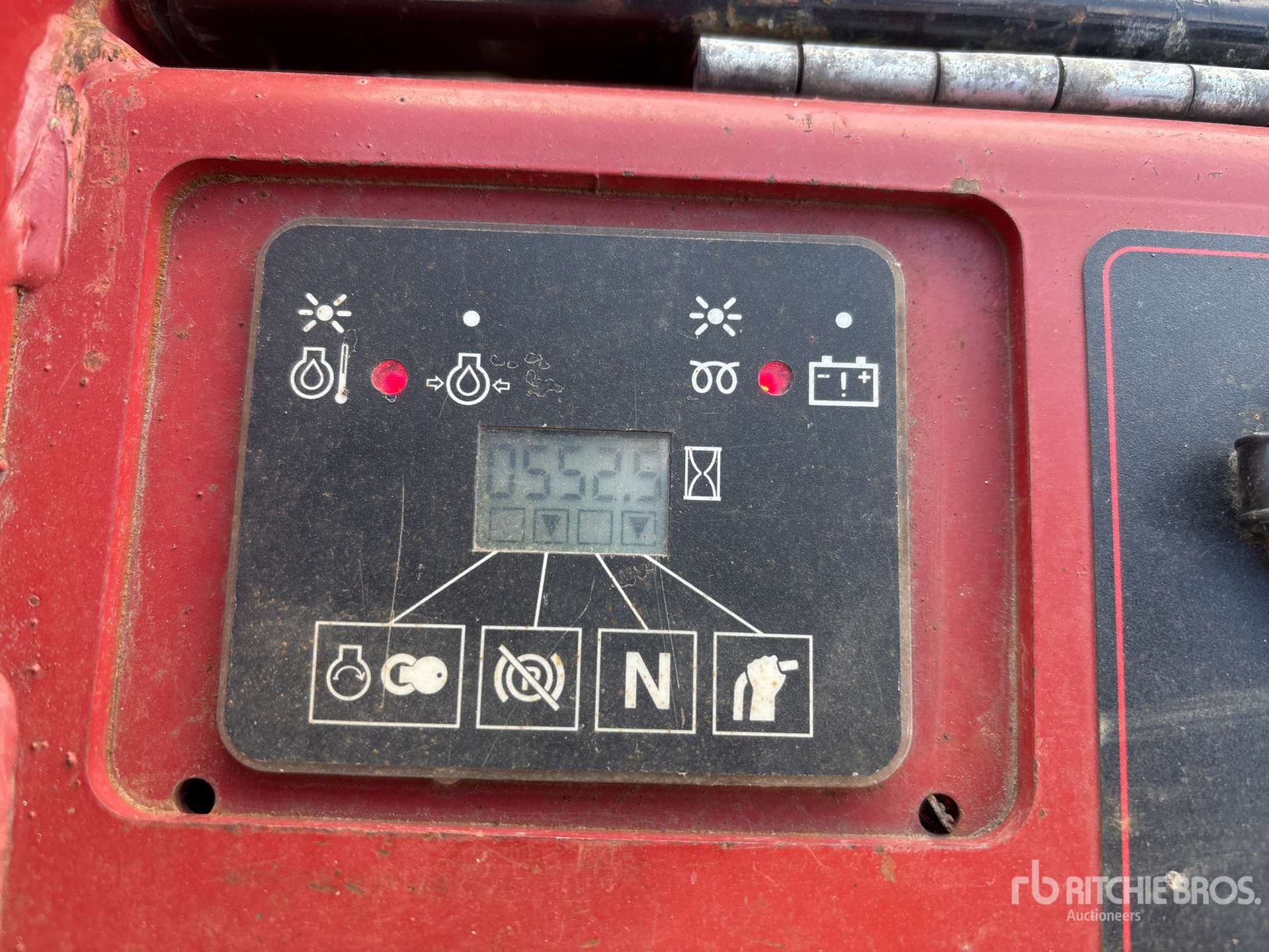 General Appearance with Hour Meter / Odometer