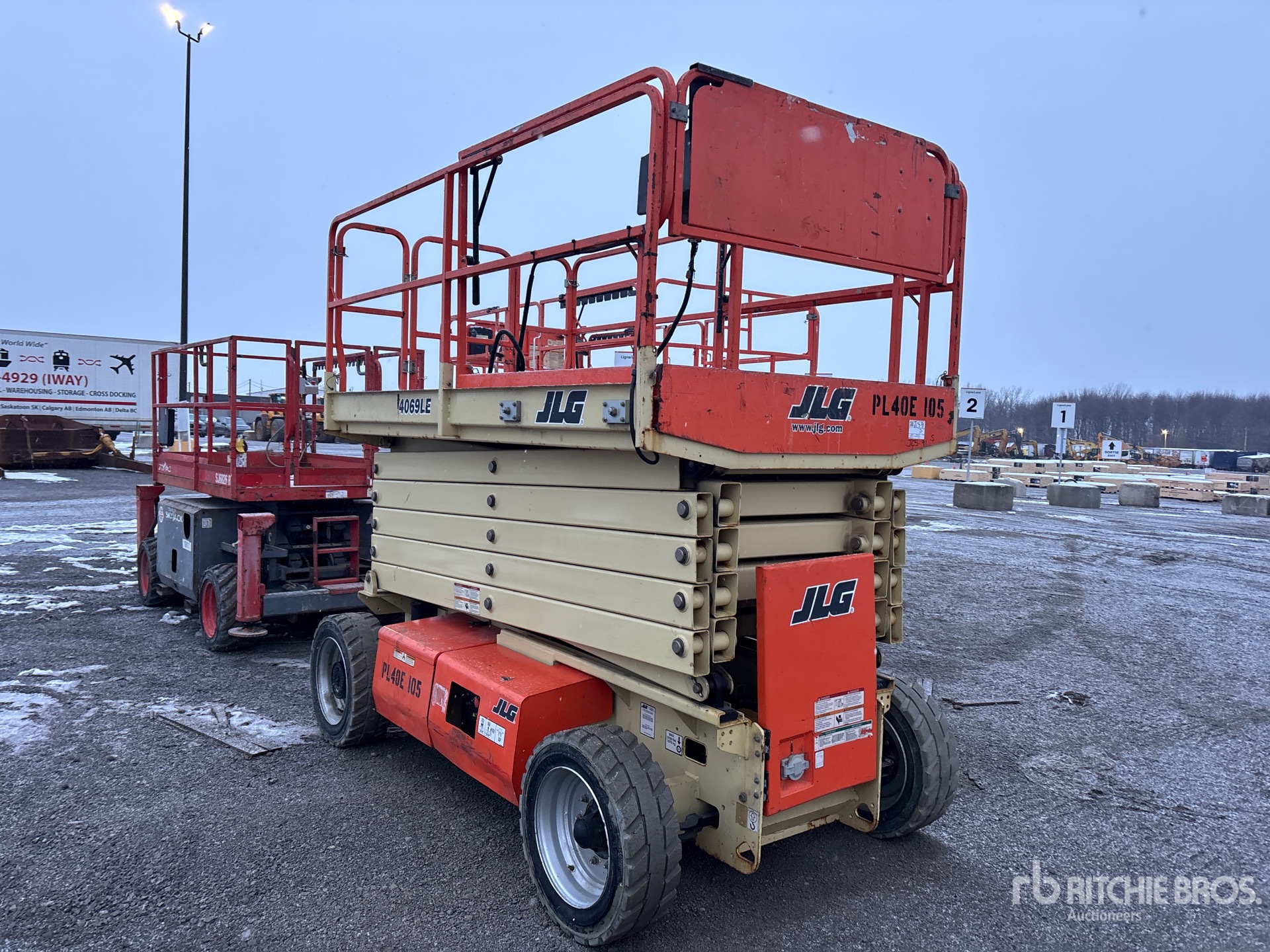 General Appearance with Picture, Left Rear Corner