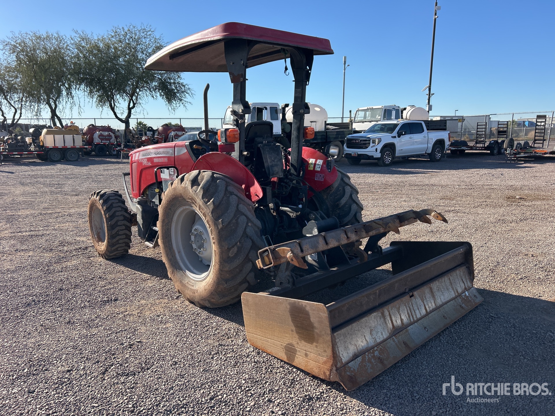 General Appearance with Bild, Ecke hinten links