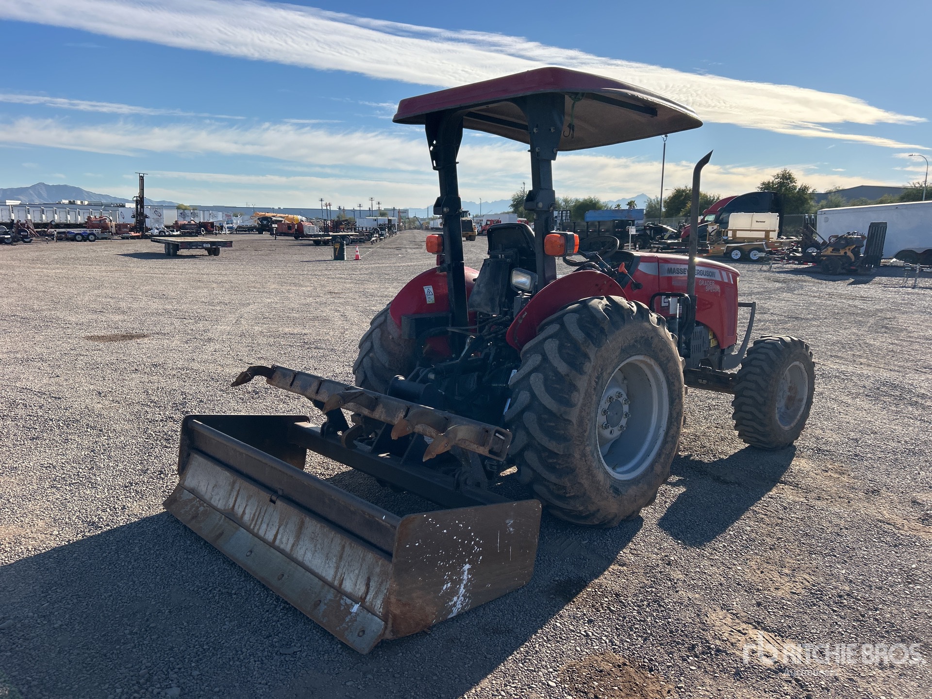 General Appearance with Bild, Ecke hinten rechts