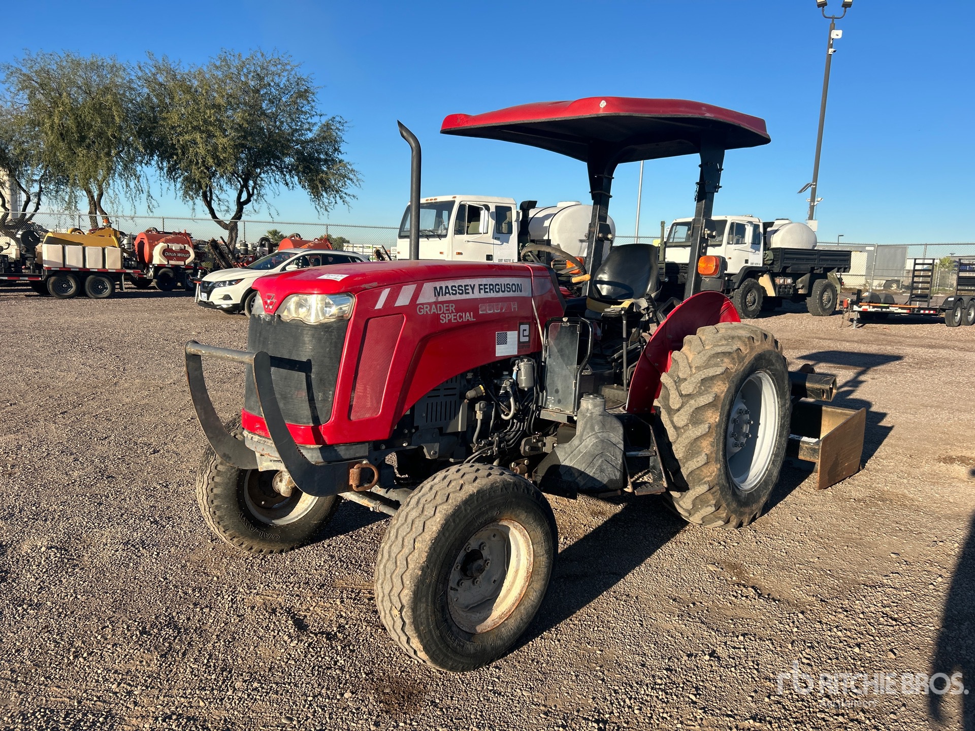 General Appearance with Picture, Left Front Corner