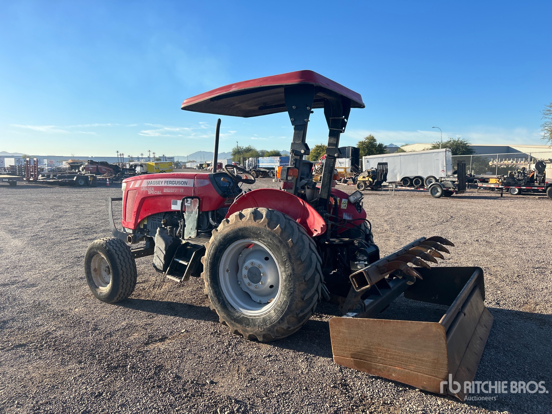 General Appearance with Picture, Left Rear Corner