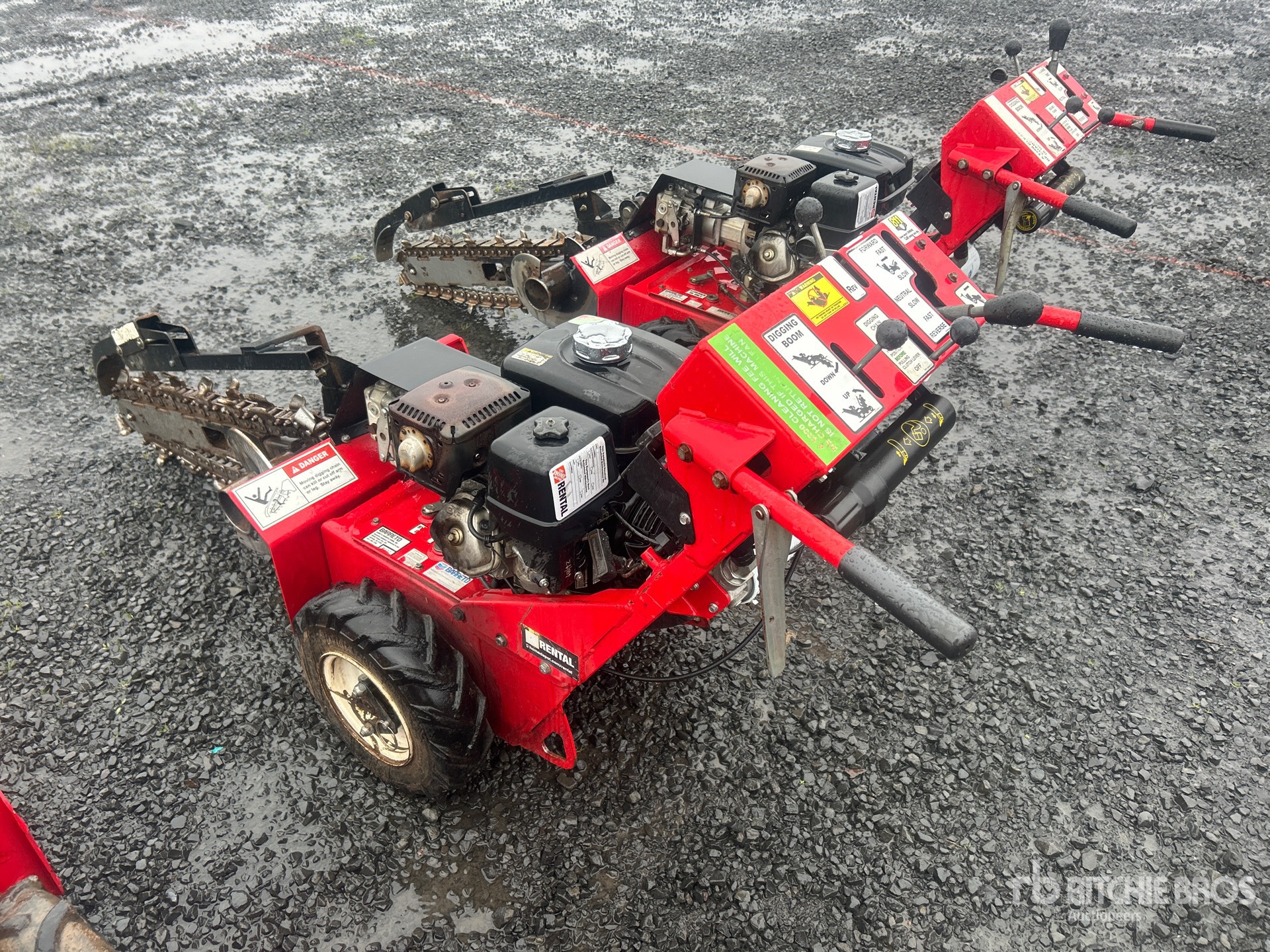 General Appearance with Foto, angolo posteriore sinistro