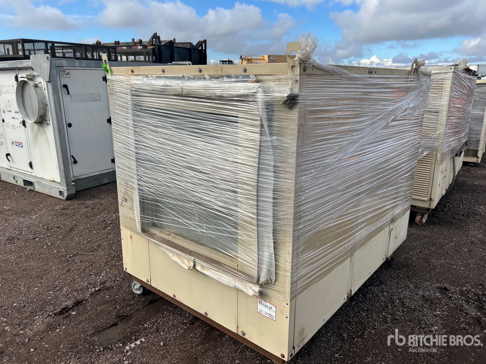 General Appearance with Image, coin avant gauche