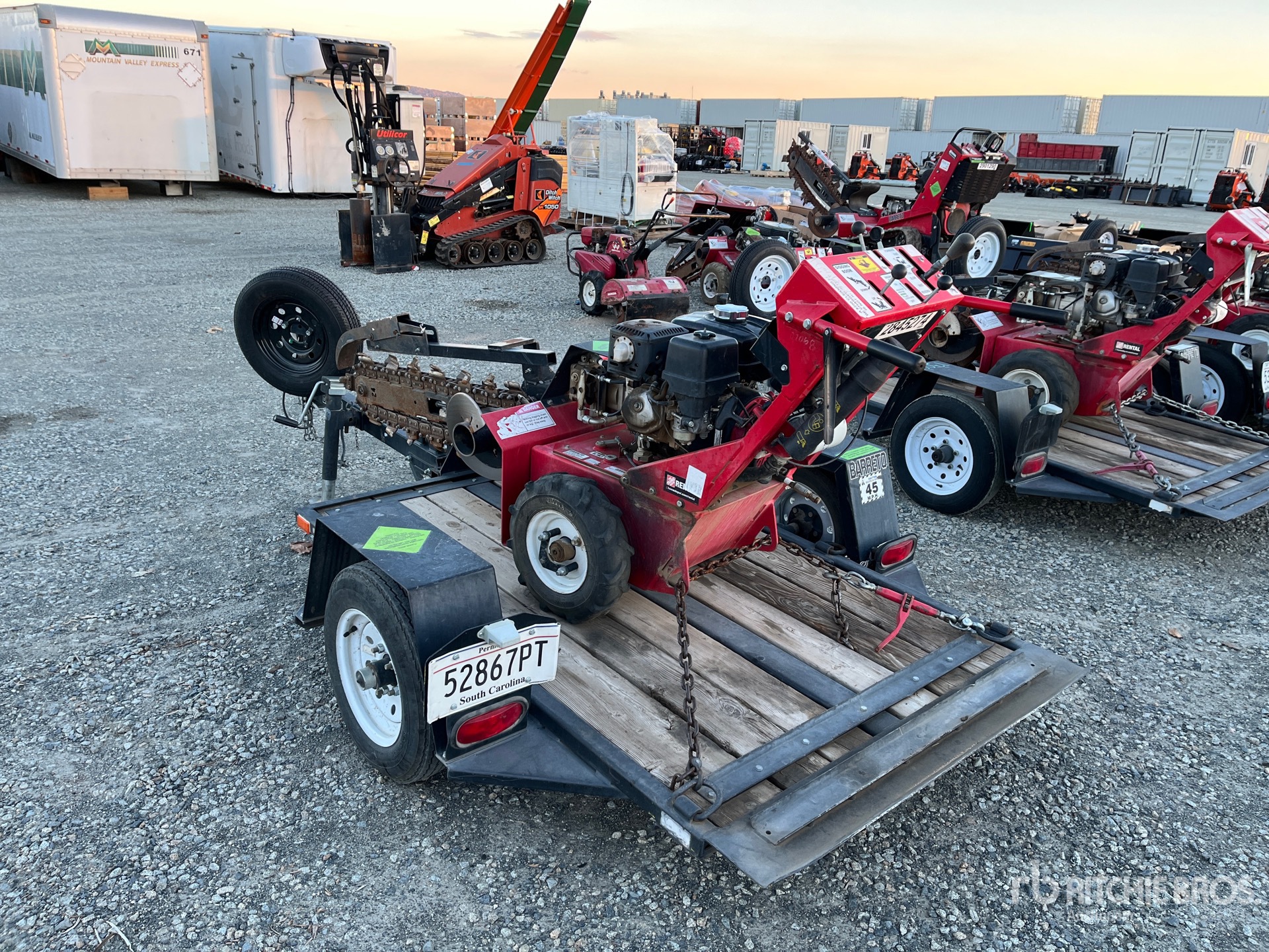 General Appearance with Foto, angolo posteriore sinistro