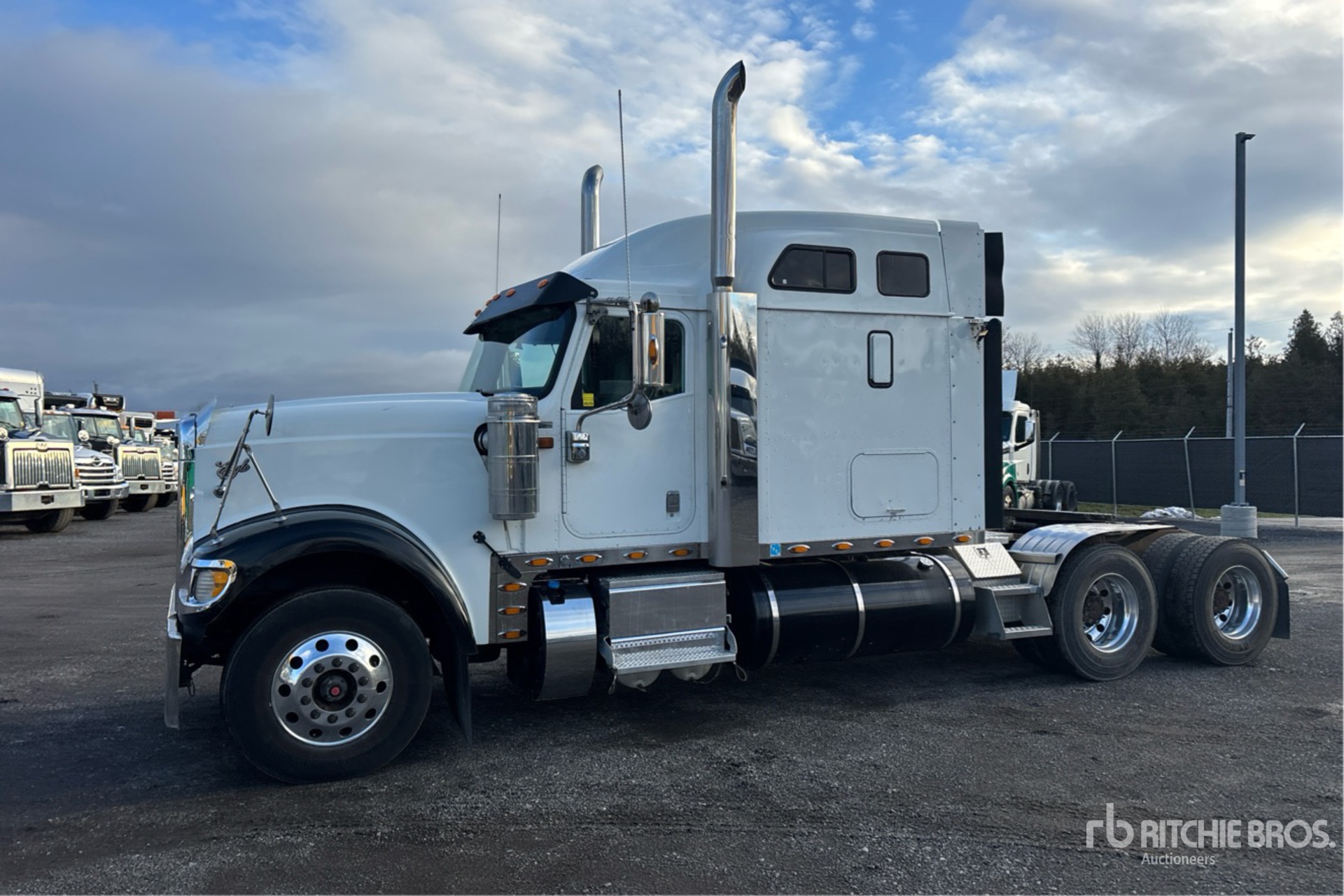 General Appearance with Picture, Left Front Corner